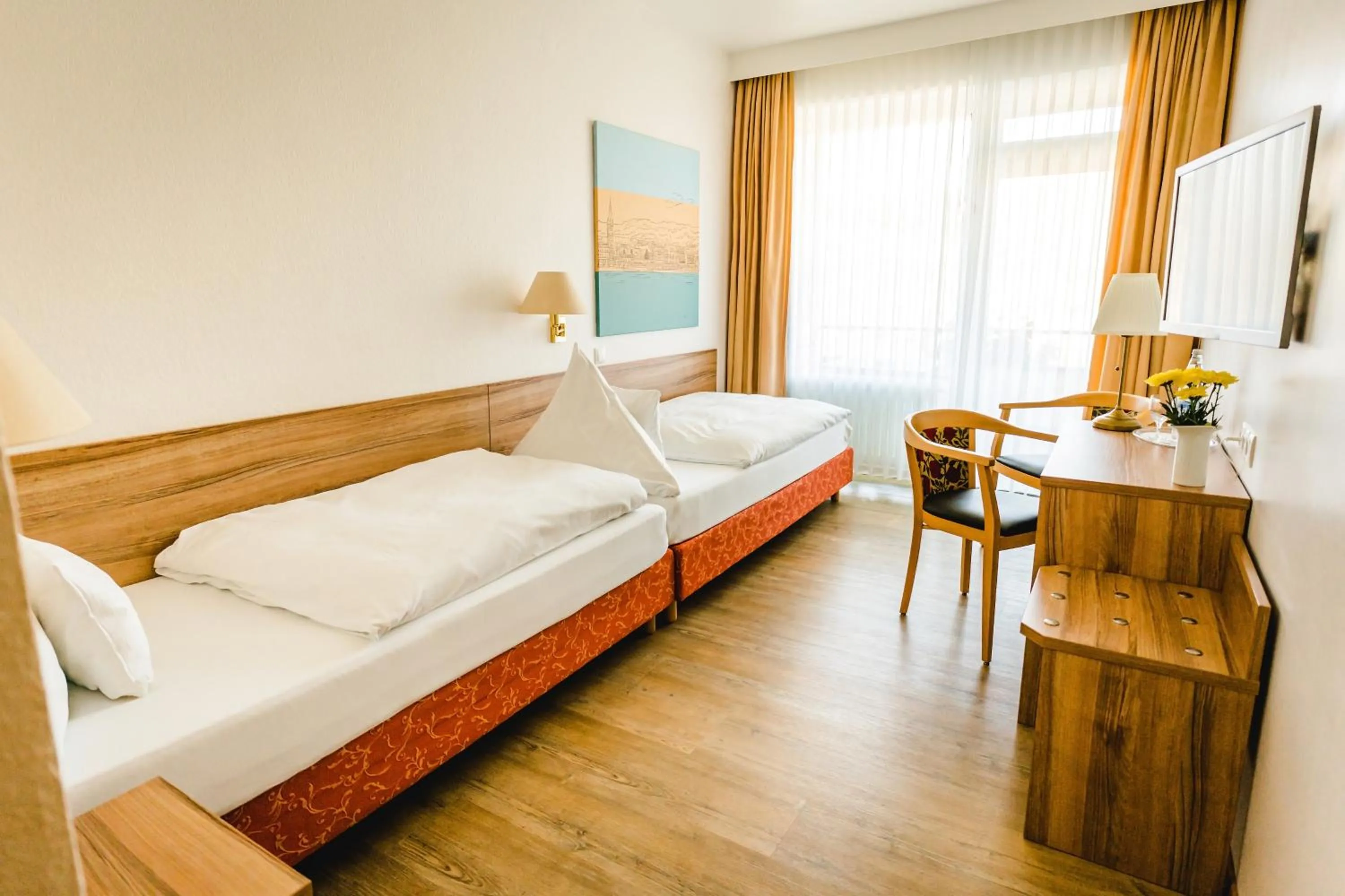 Photo of the whole room, Bed in Baudobriga Rheinhotel