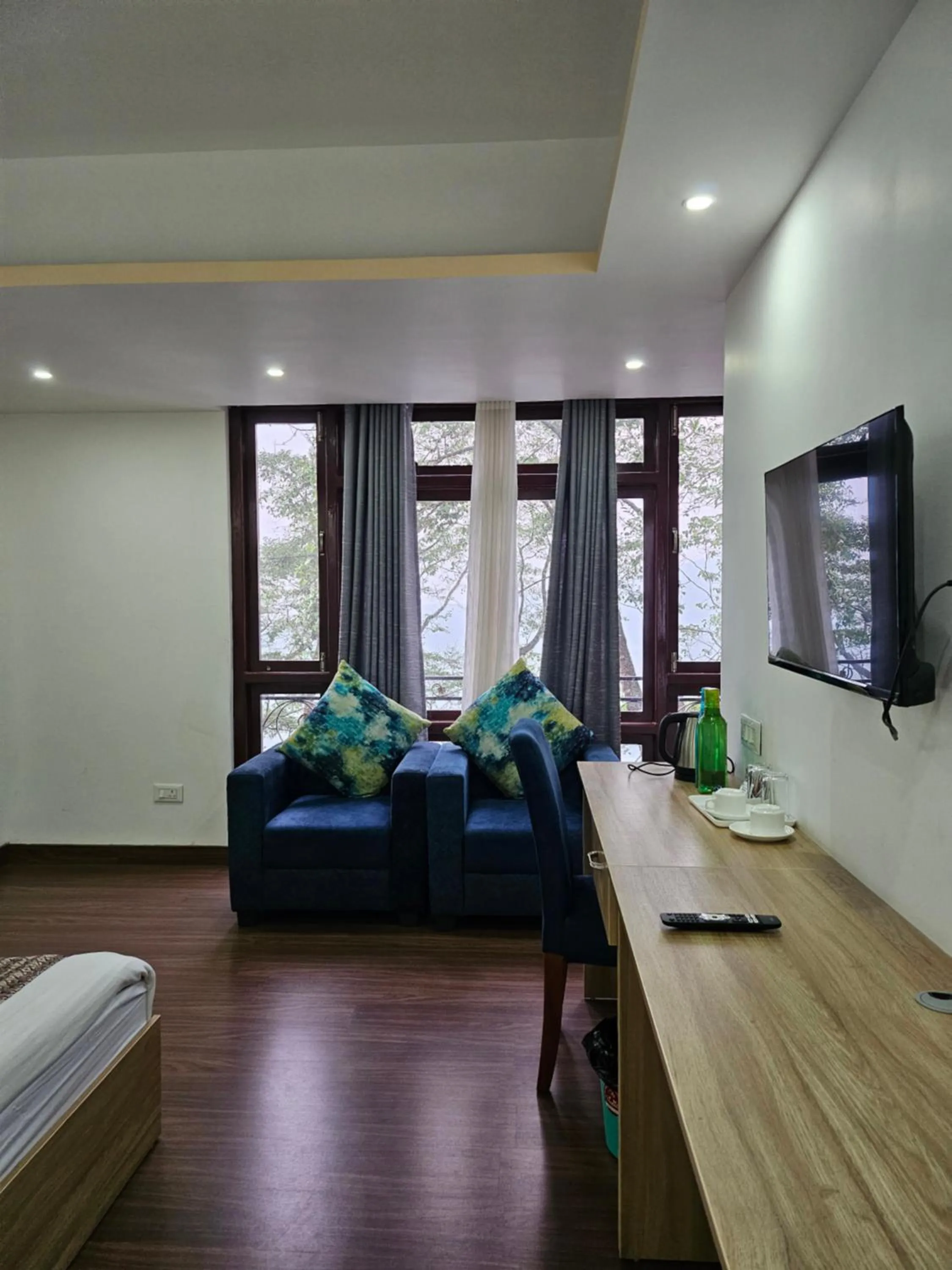 Bed in Shanol Residency