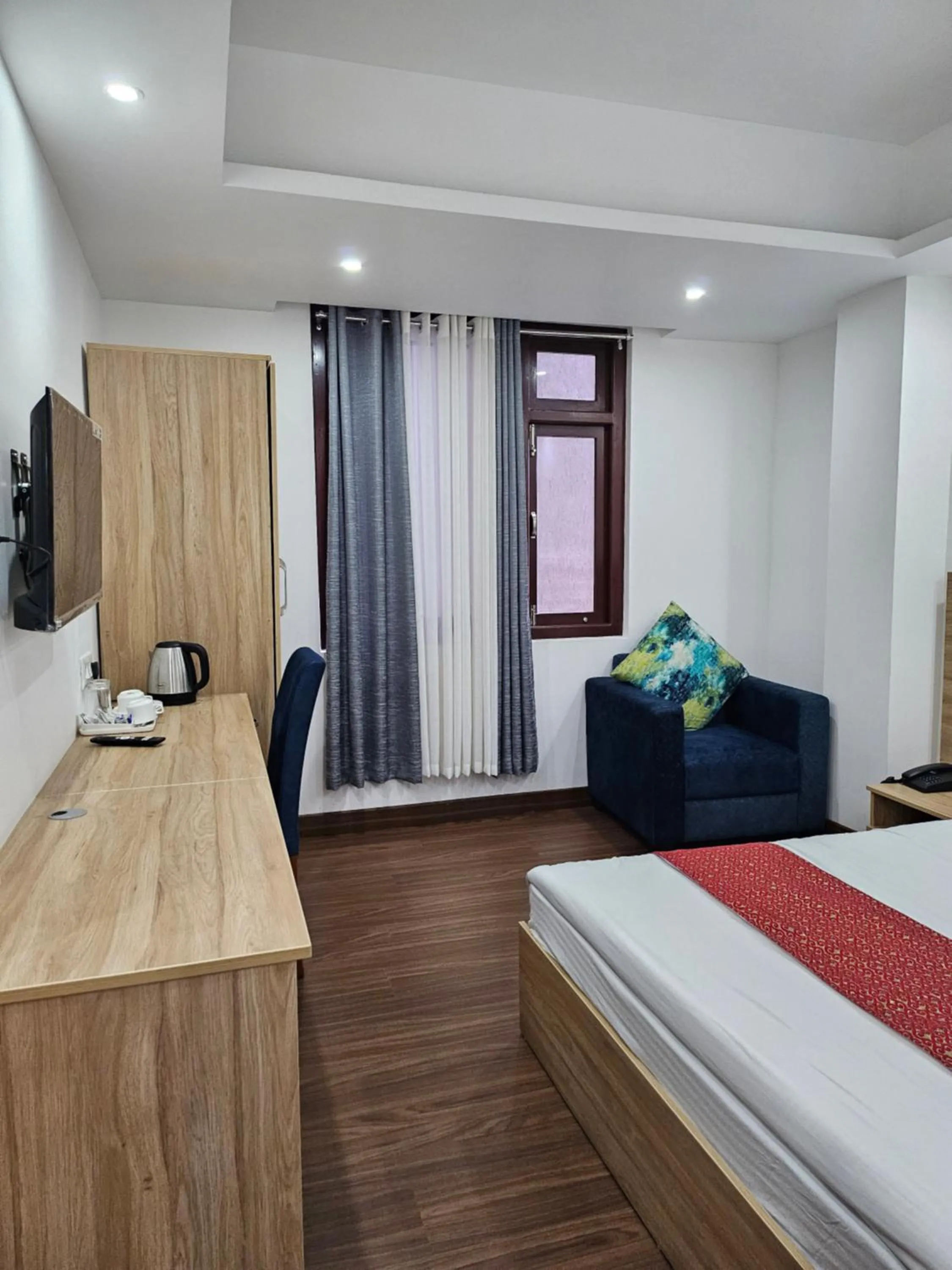 Bed in Shanol Residency