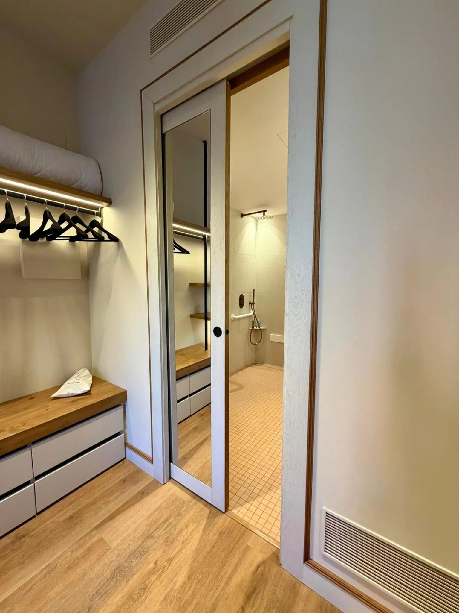 Shower in Casa Indiana Hotel Boutique