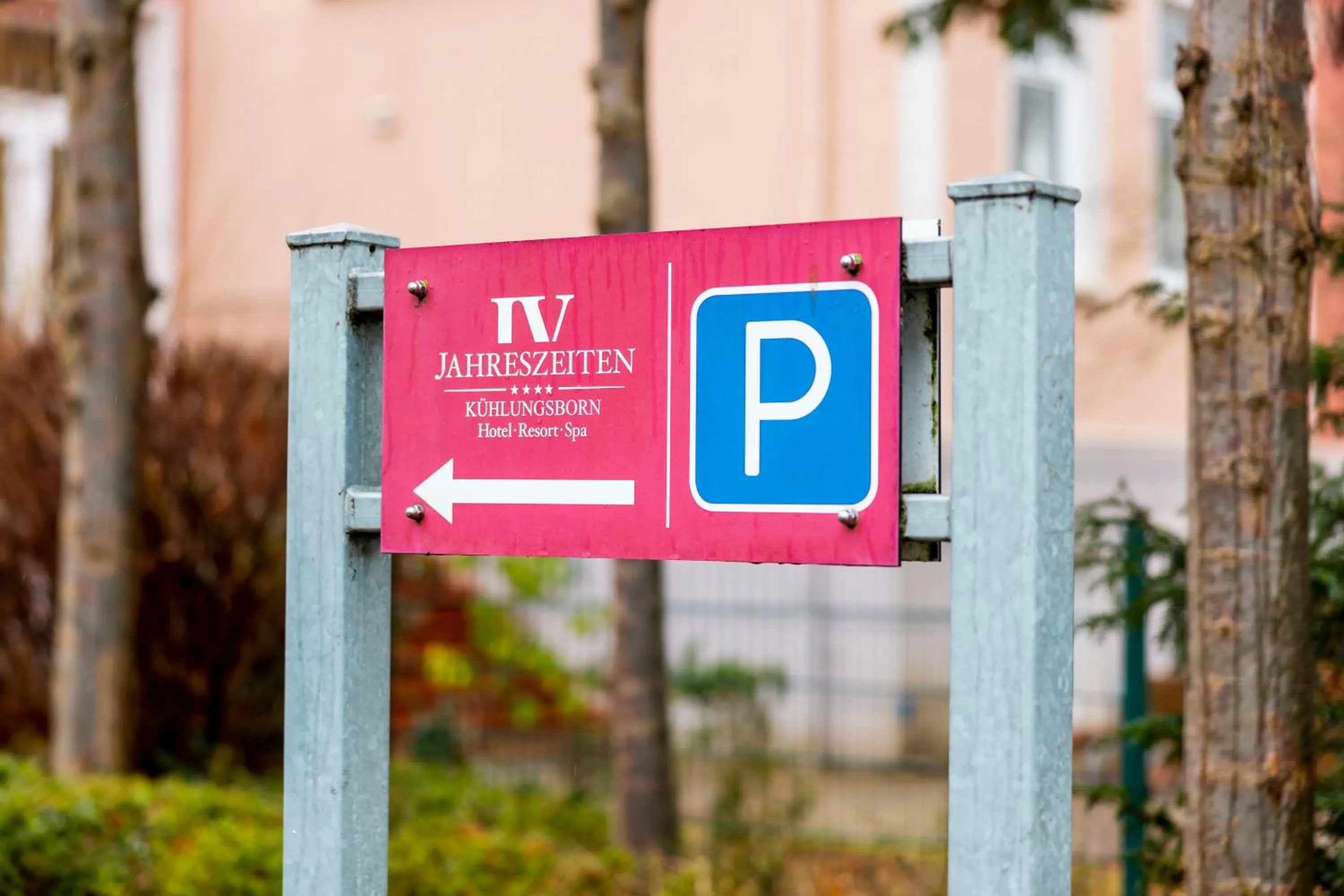 Parking in Hotel IV Jahreszeiten Kühlungsborn
