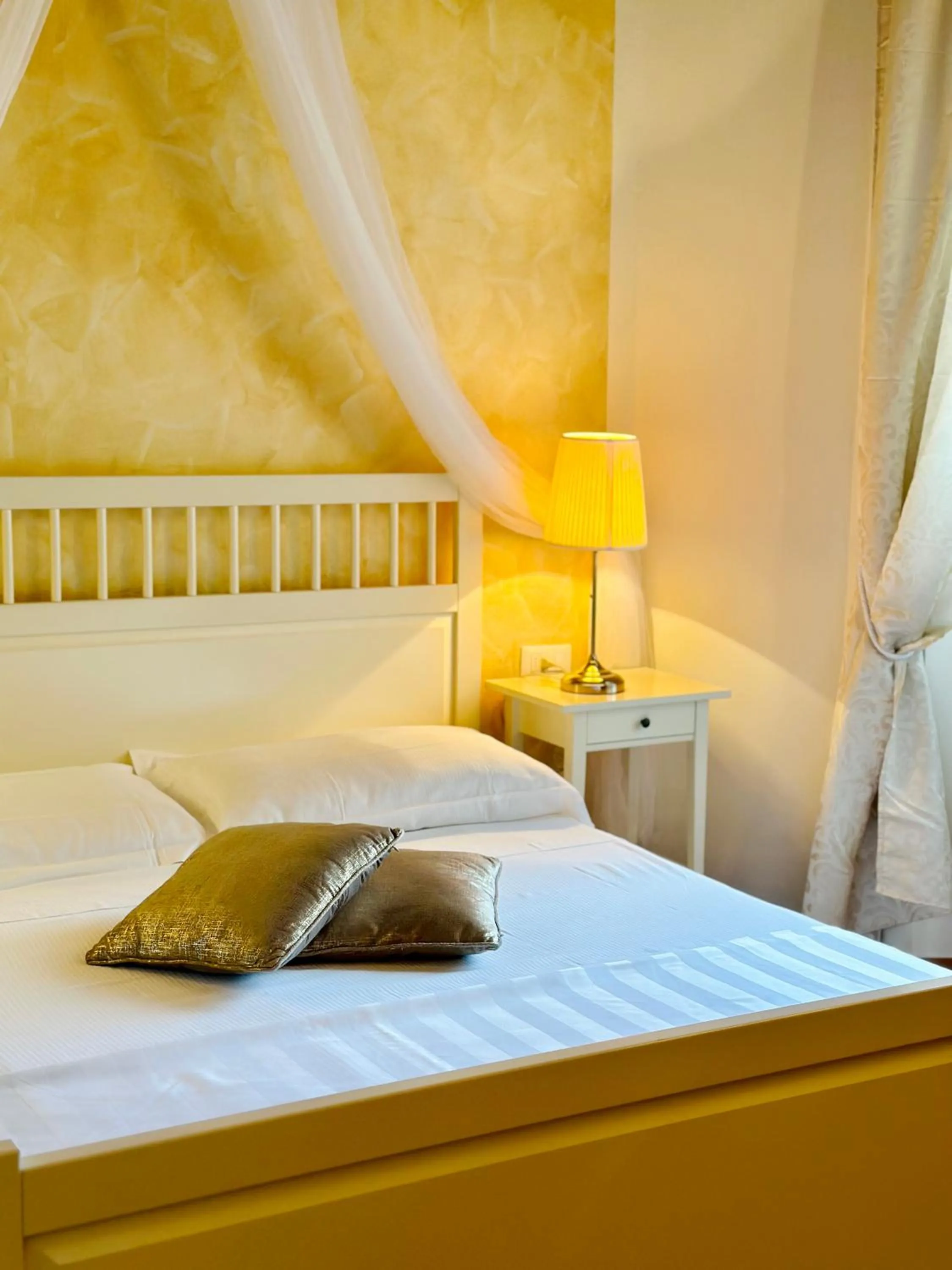 Bed in San Marco View