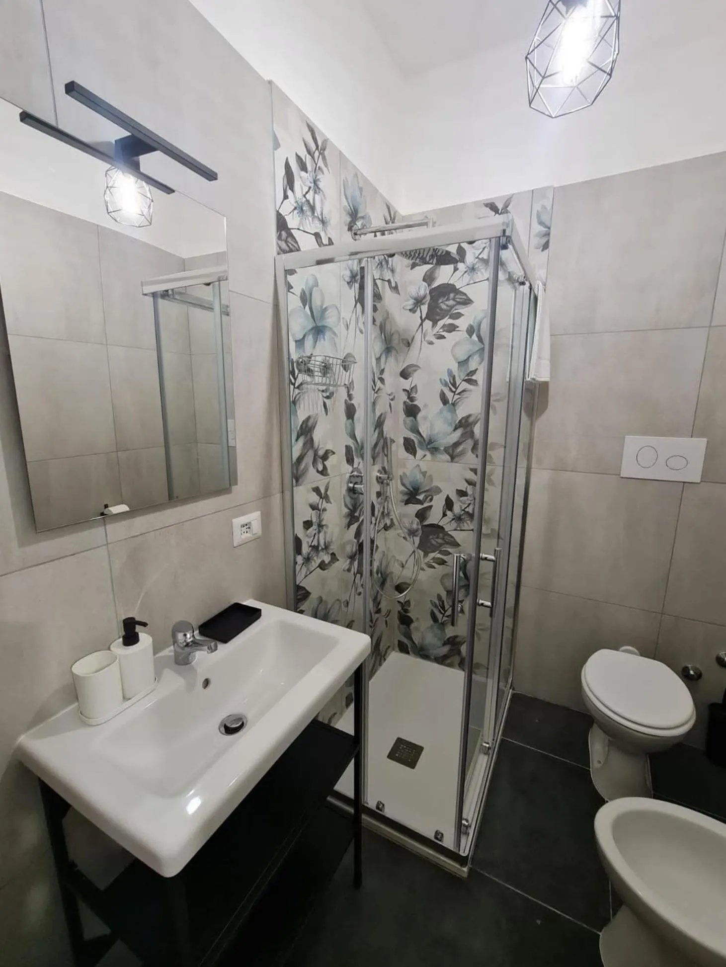 Bathroom in Gaisa Naples - Bed and Breakfast