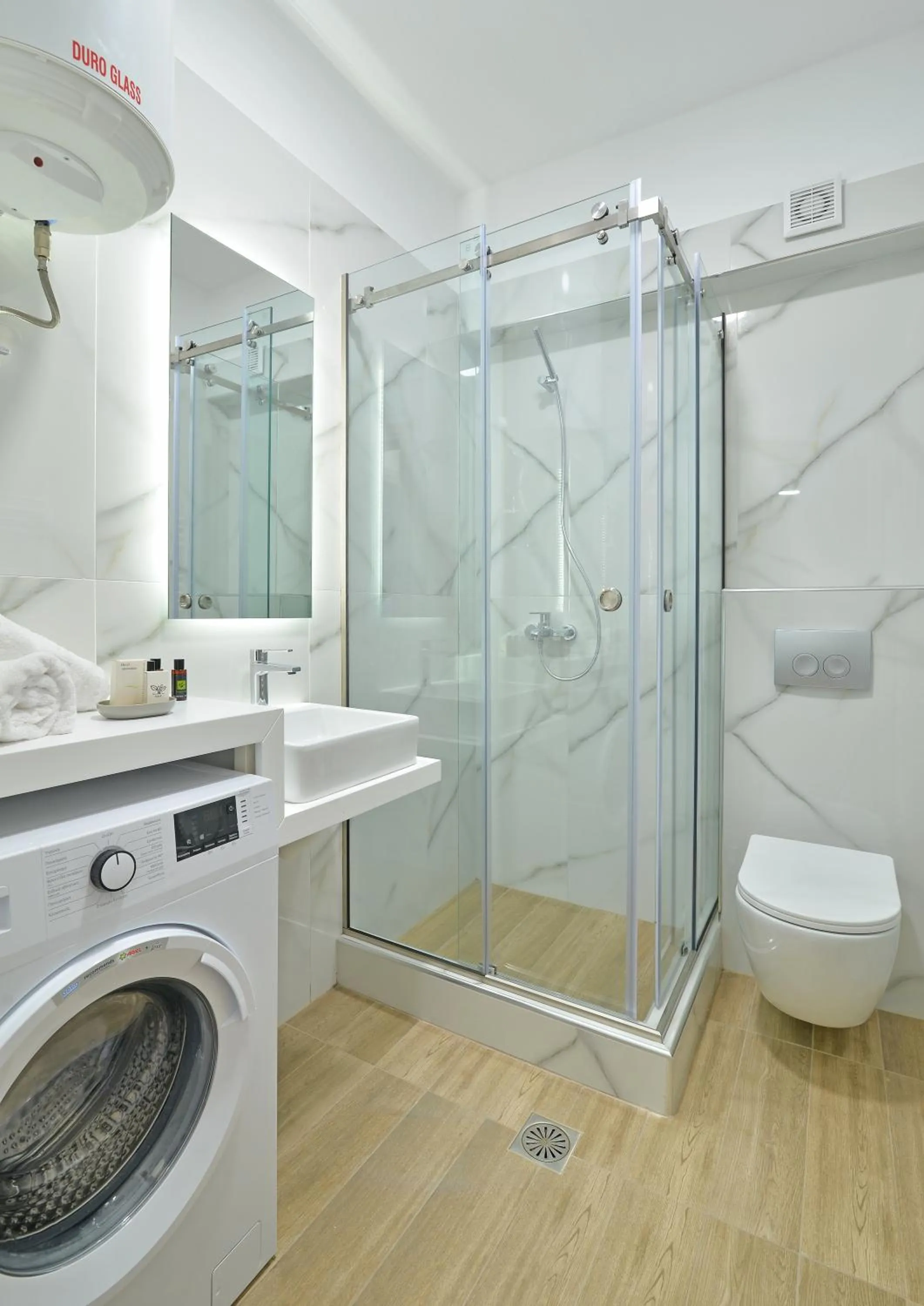 Bathroom in Niel Holiday Apartments, Panel Hospitality Homes & Villas