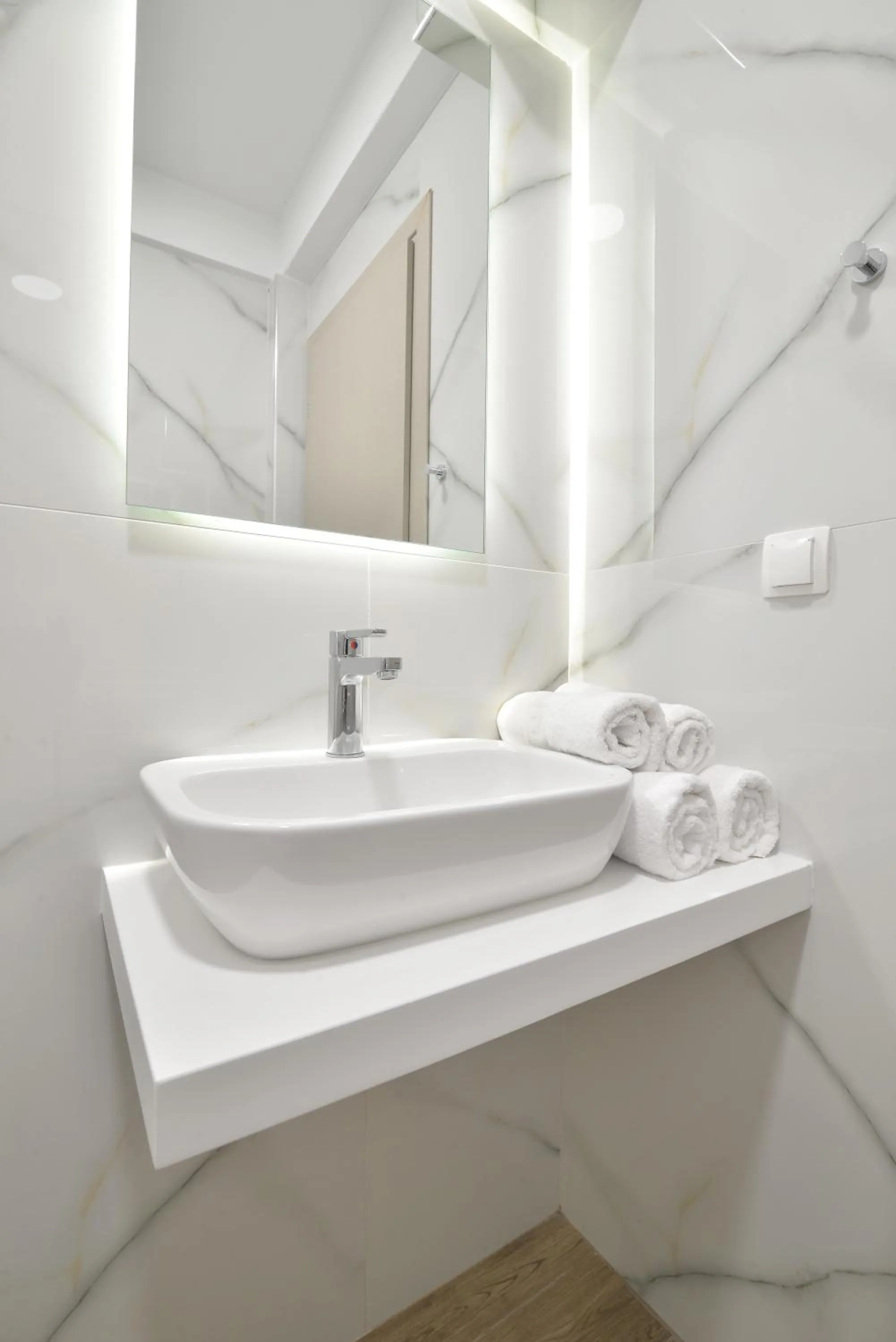 Bathroom in Niel Holiday Apartments, Panel Hospitality Homes & Villas