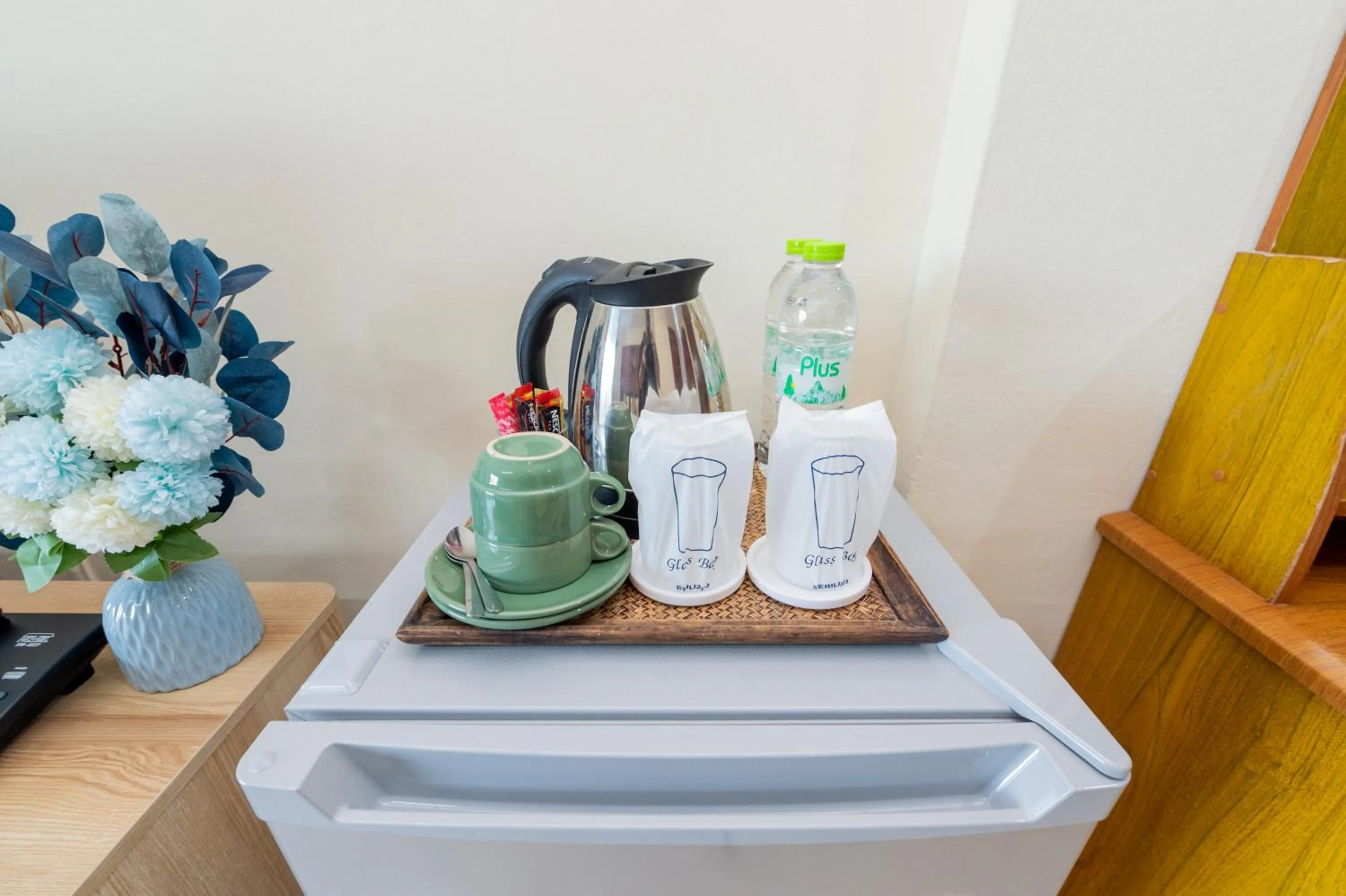 Coffee/tea facilities in Hillside Resort