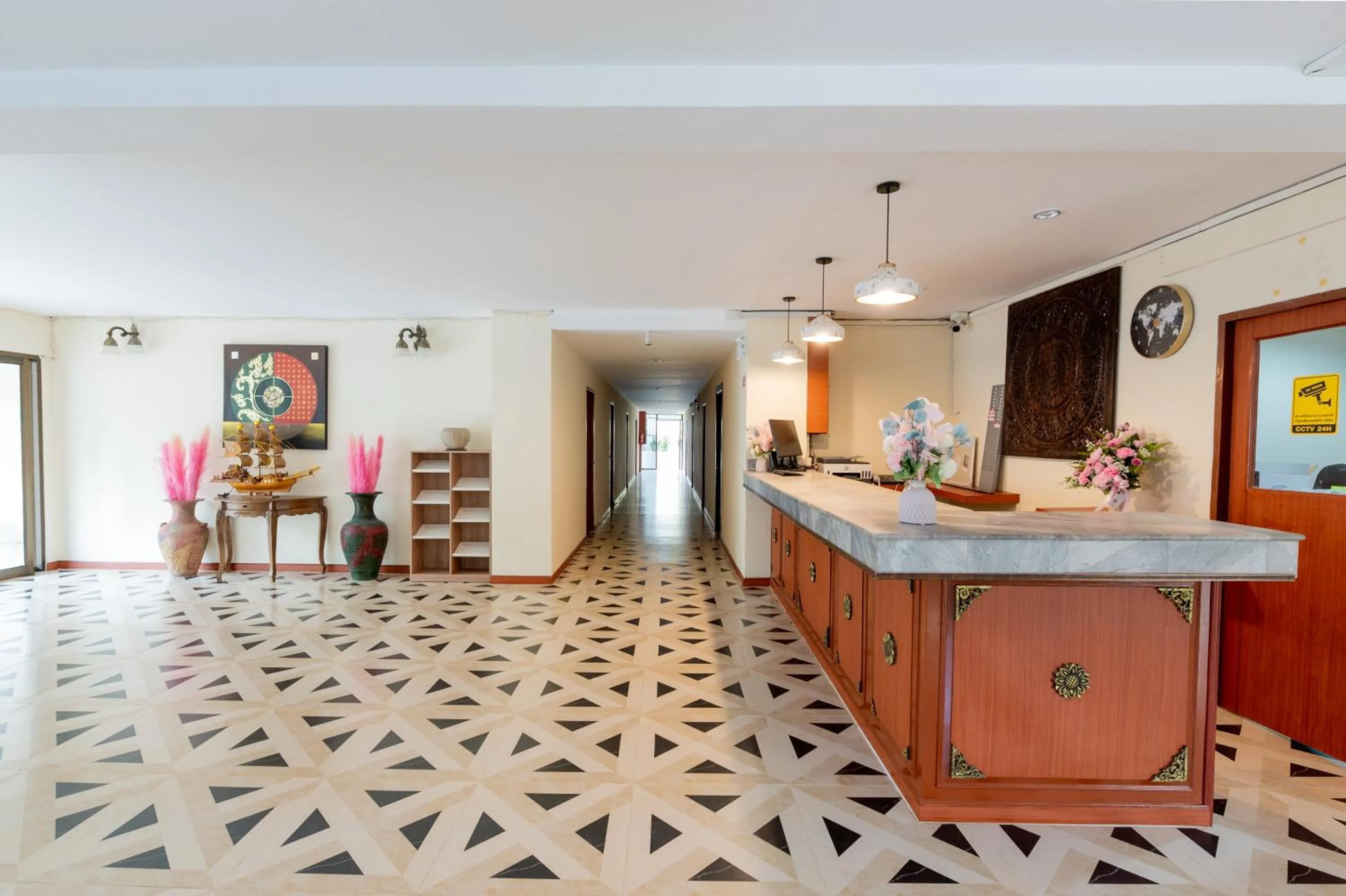 Lobby or reception in Hillside Resort