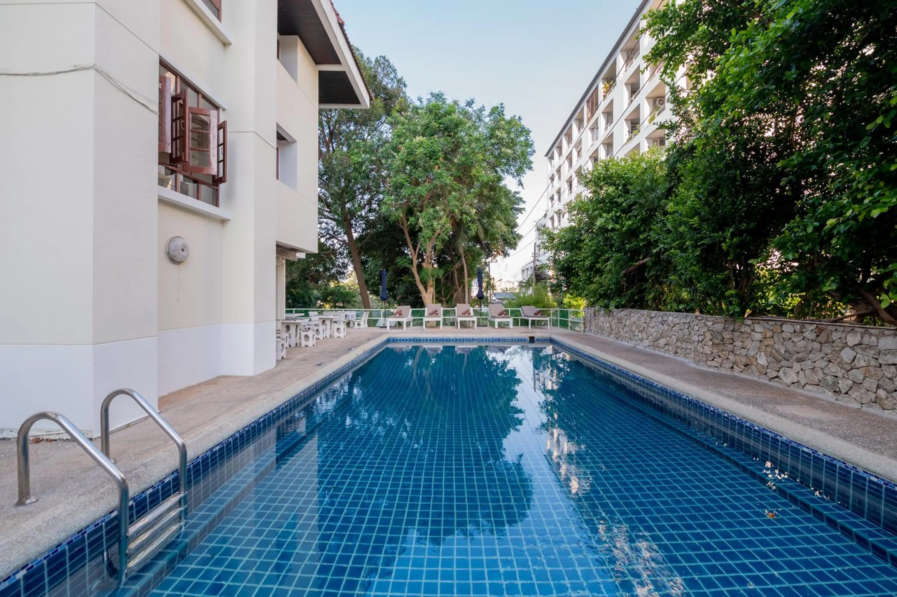 Swimming pool in Hillside Resort