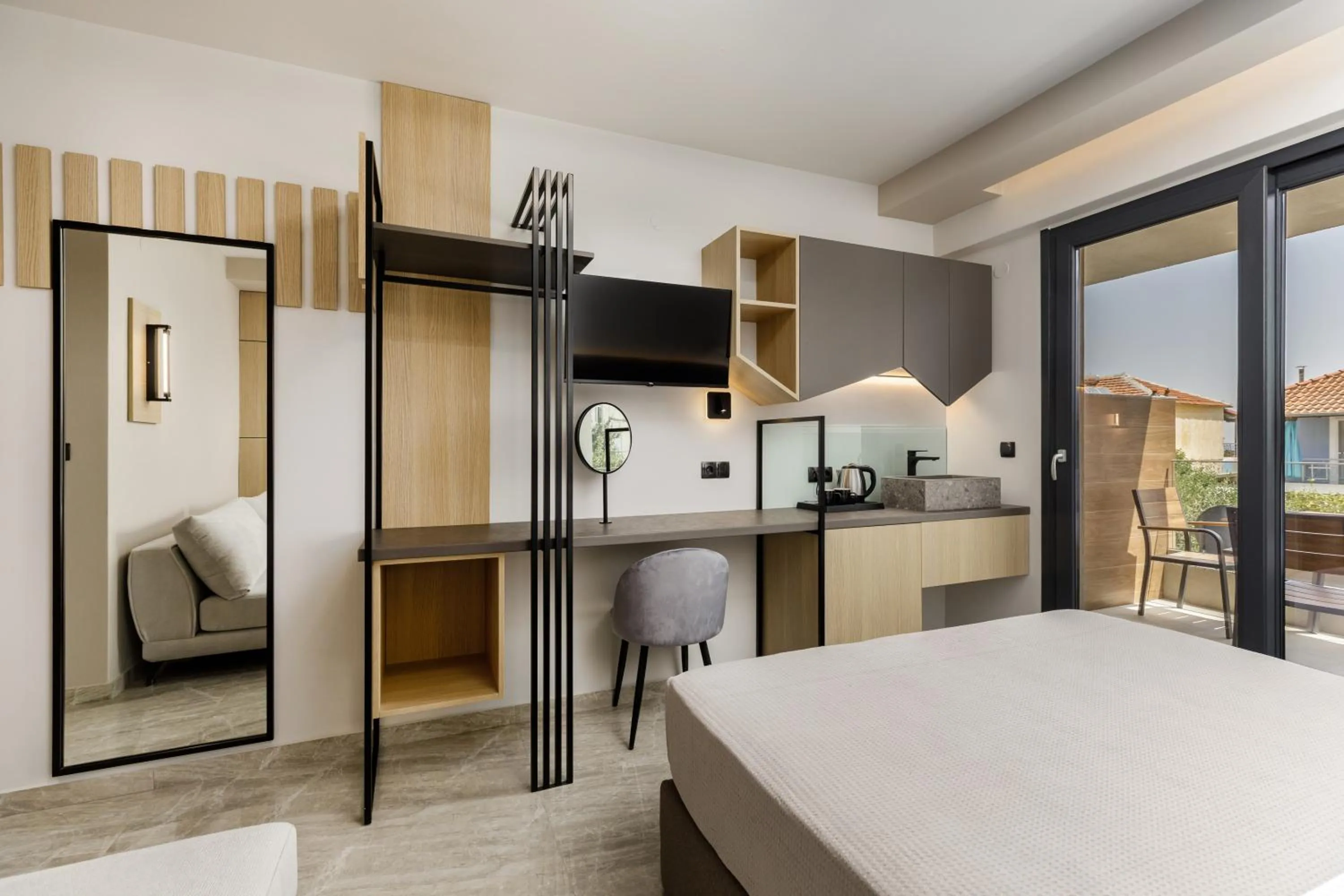 Photo of the whole room, Bed in Costa De Luxe Suites