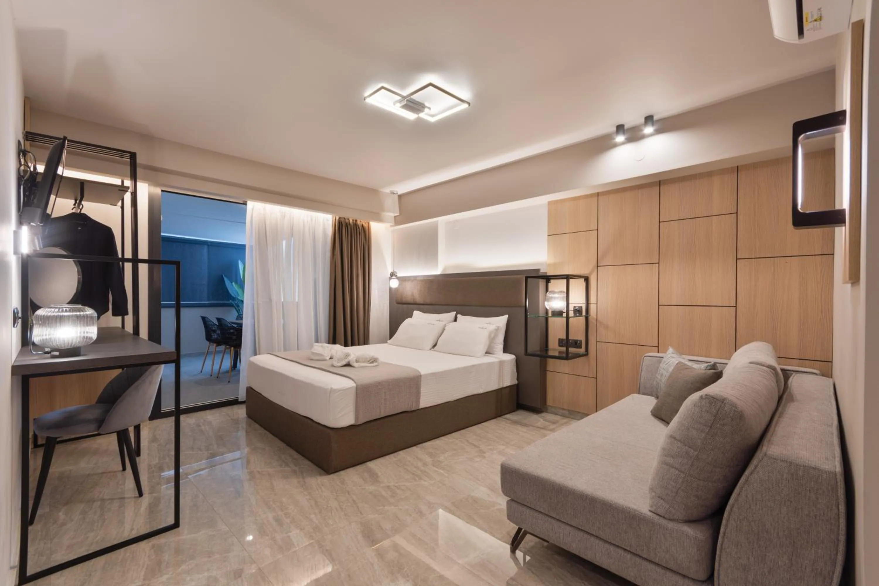 Bedroom, Bed in Costa De Luxe Suites