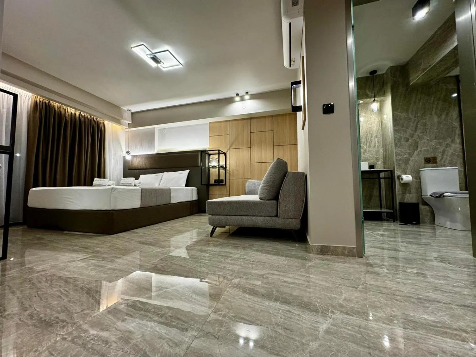 Photo of the whole room, Bed in Costa De Luxe Suites