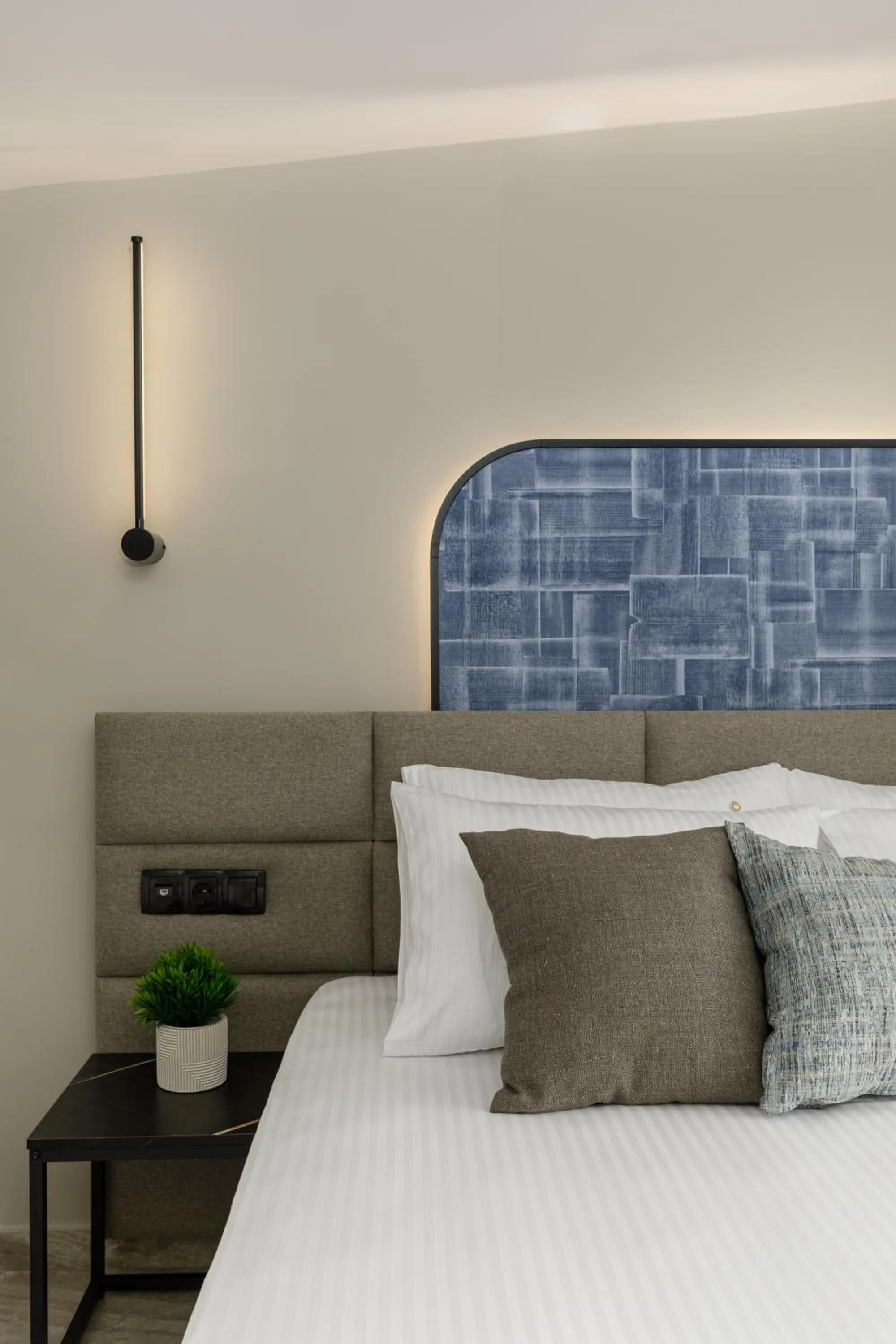 Bed in Costa De Luxe Suites