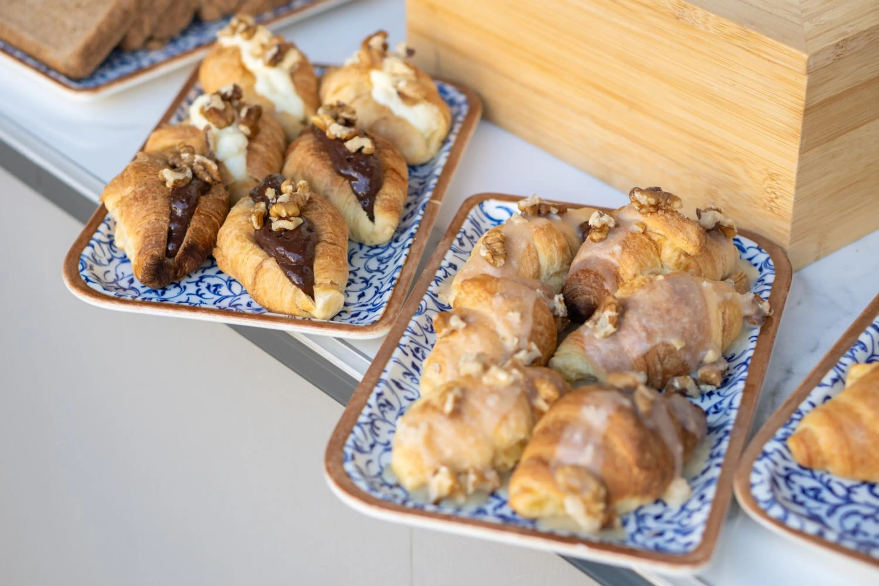 Breakfast in Costa De Luxe Suites