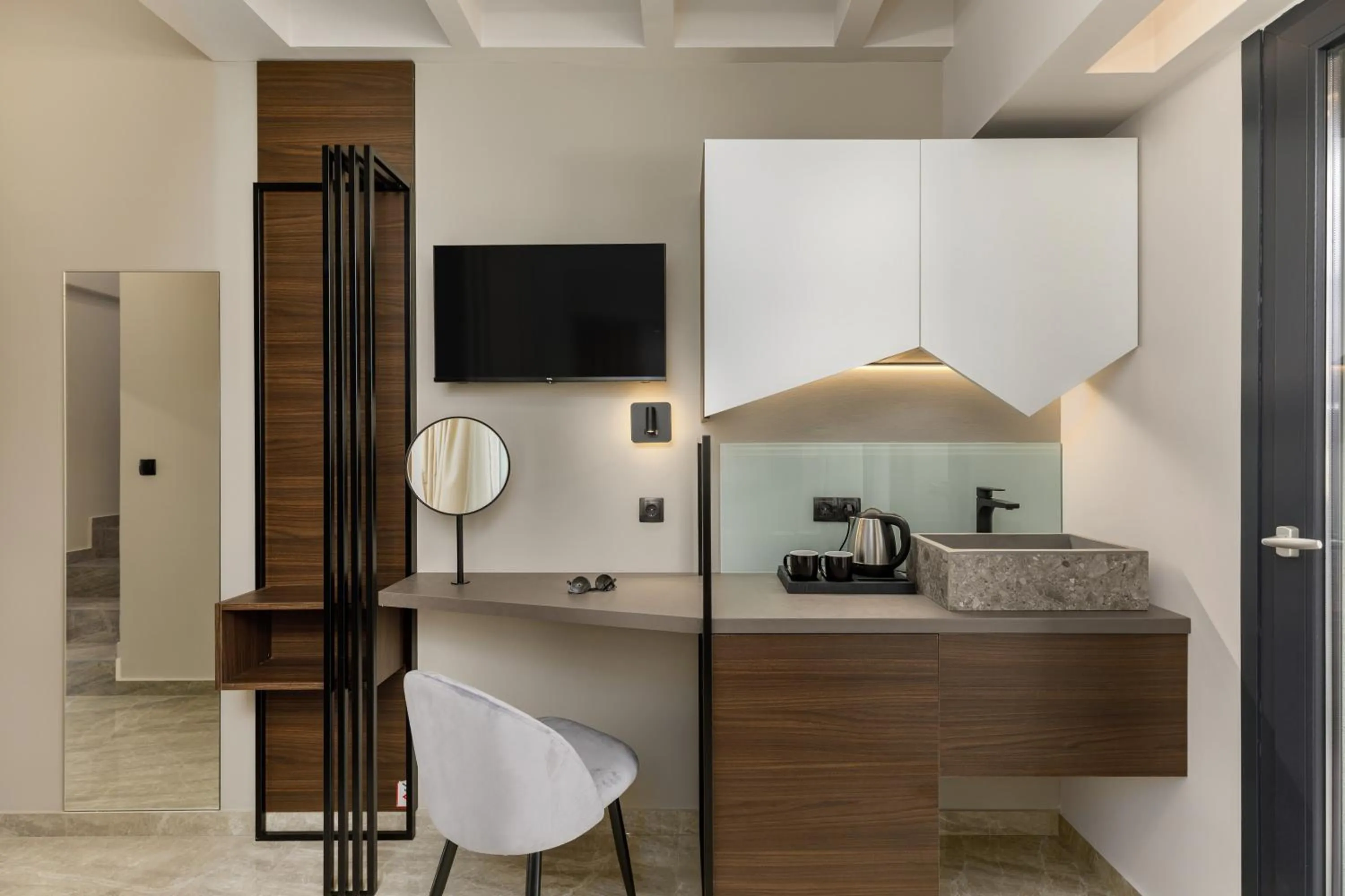 TV and multimedia in Costa De Luxe Suites