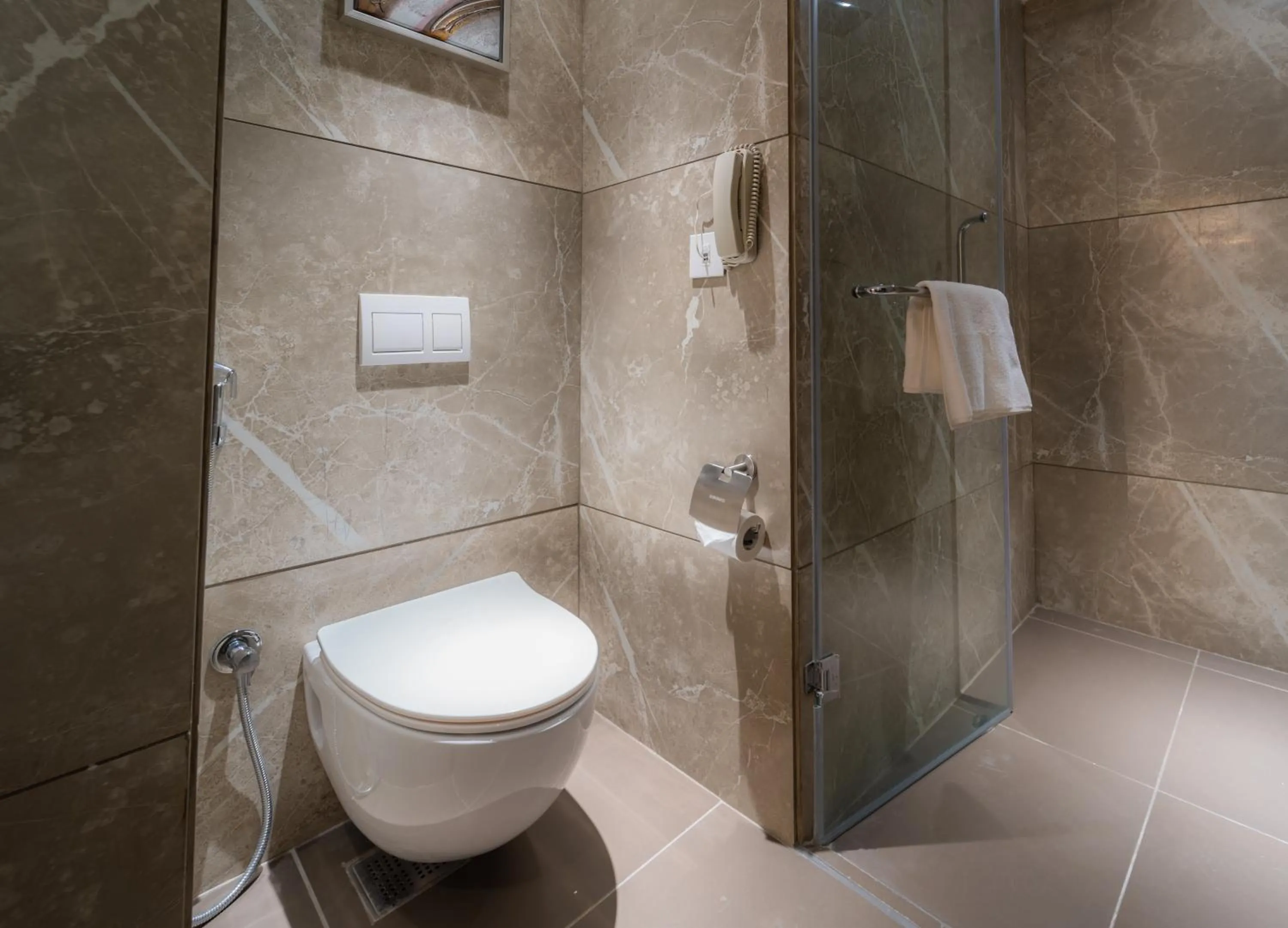 Toilet in Effotel By Sayaji Bhopal