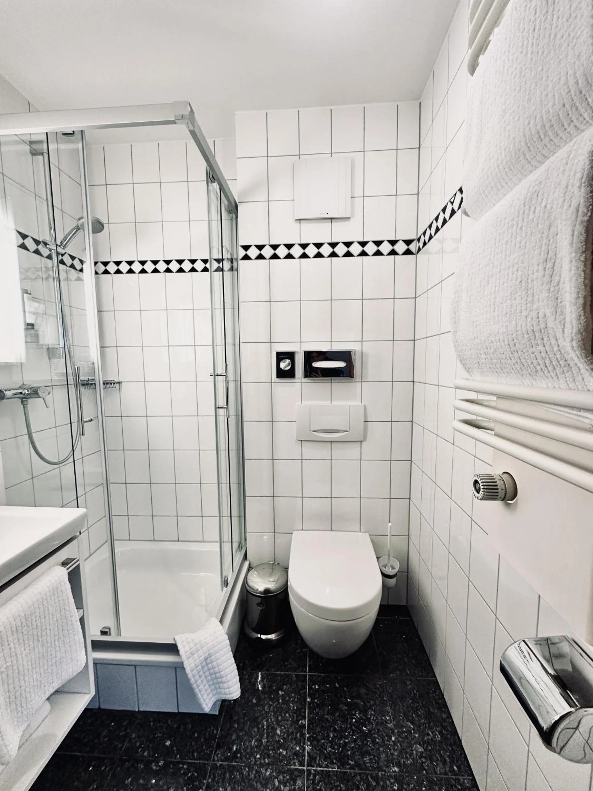 Bathroom in AvidonApartments