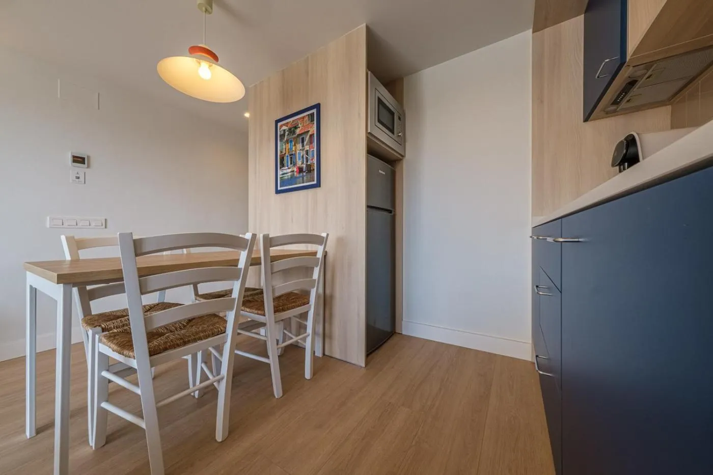 Kitchen or kitchenette in Áncora Salou La Siesta Apartments