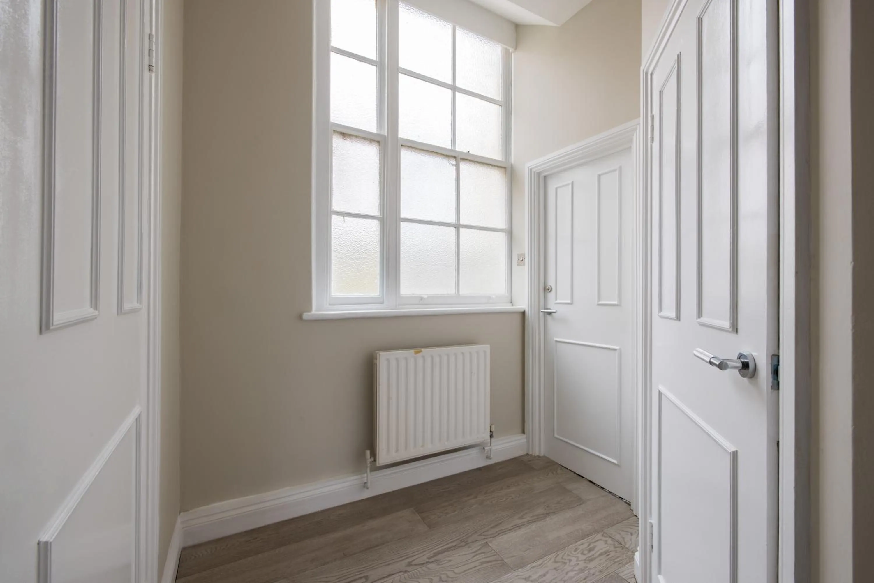 Property building in Avari Apartments - Hatton Collection