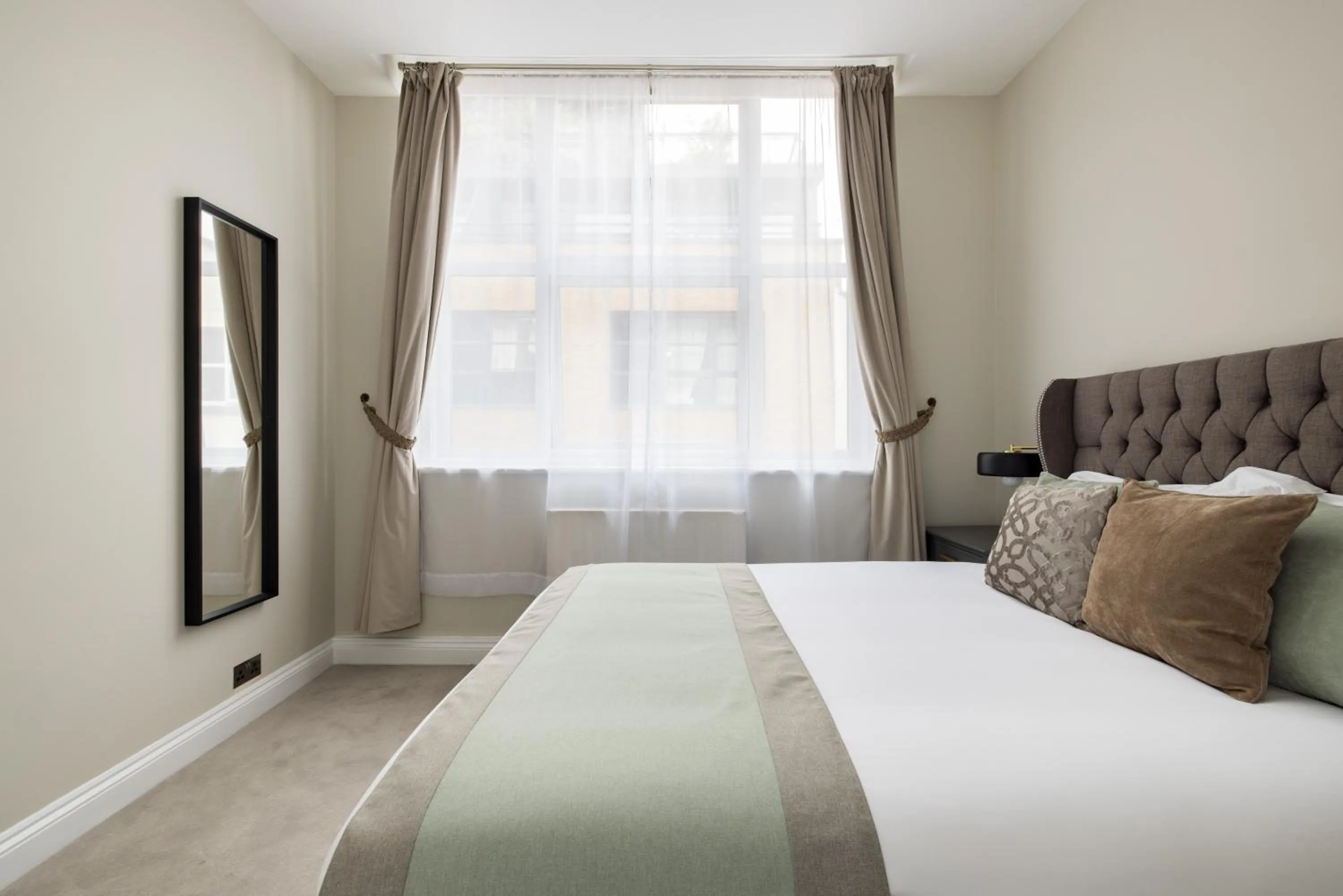 Bed in Avari Apartments - Hatton Collection