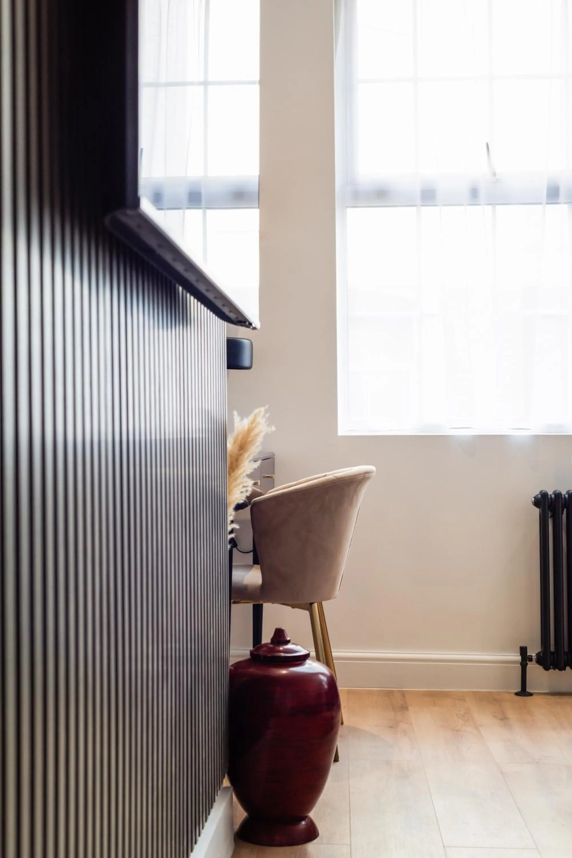 Living room in Avari Apartments - Hatton Collection