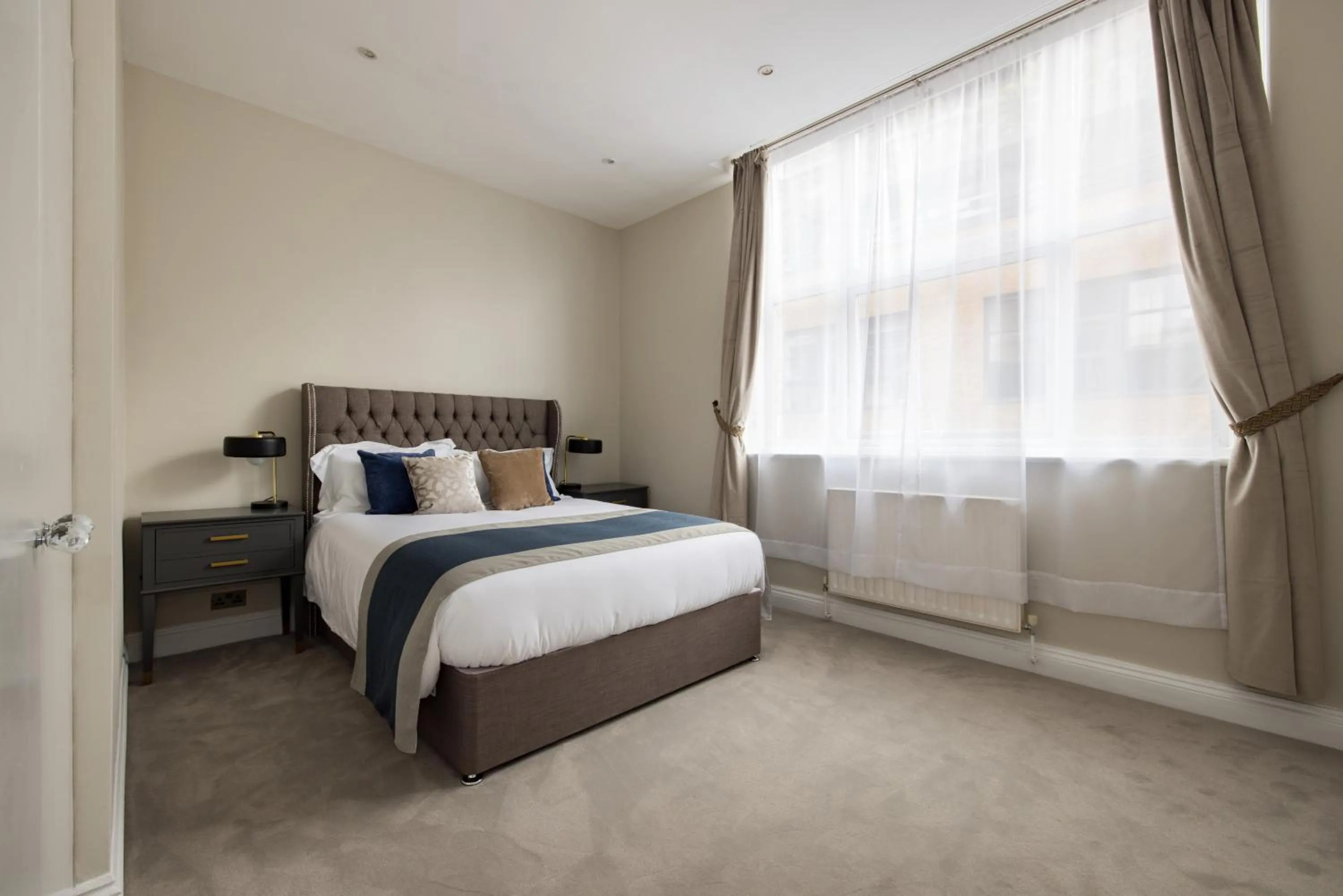 Bed in Avari Apartments - Hatton Collection