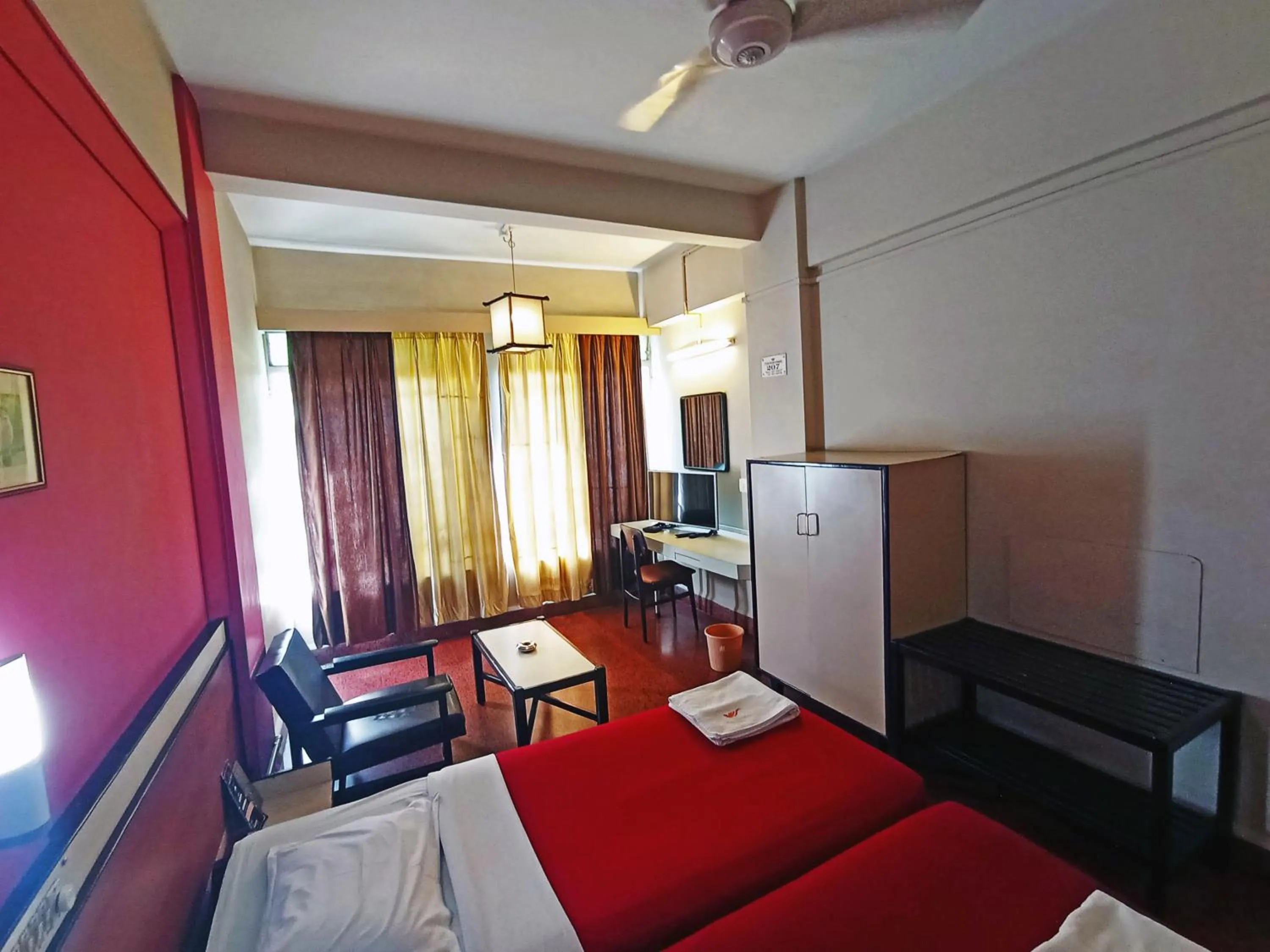 Photo of the whole room in Sanman Deluxe Lodge