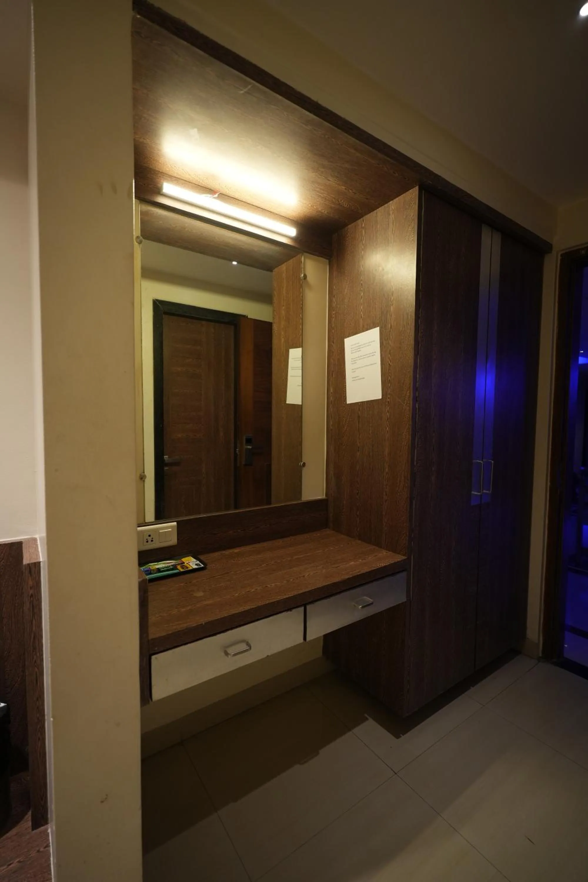 hair dresser in Hotel City Symphony