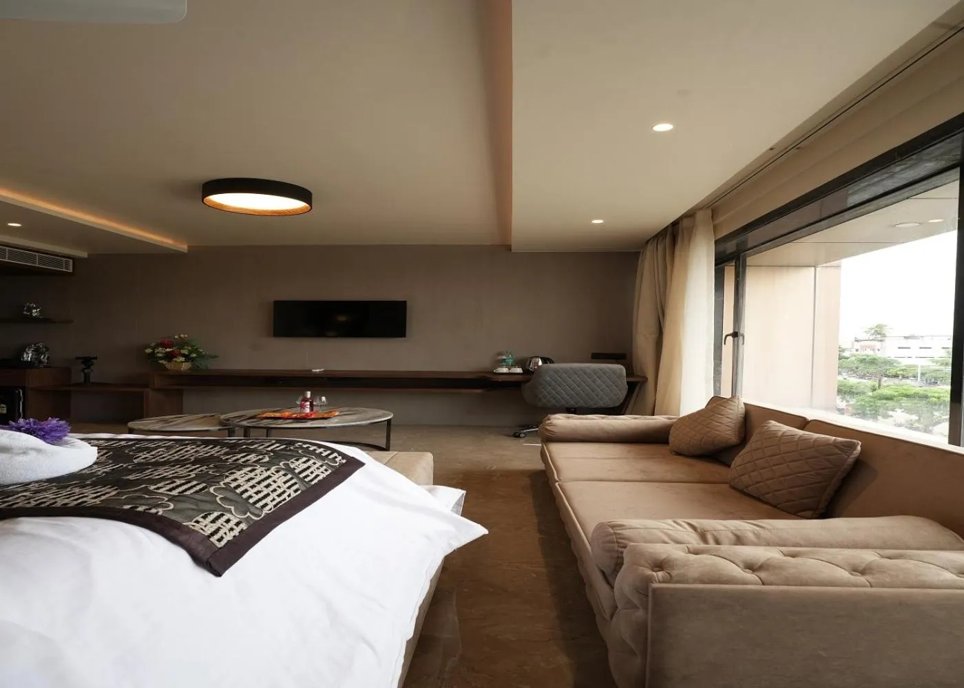 Bed in Hotel City Symphony