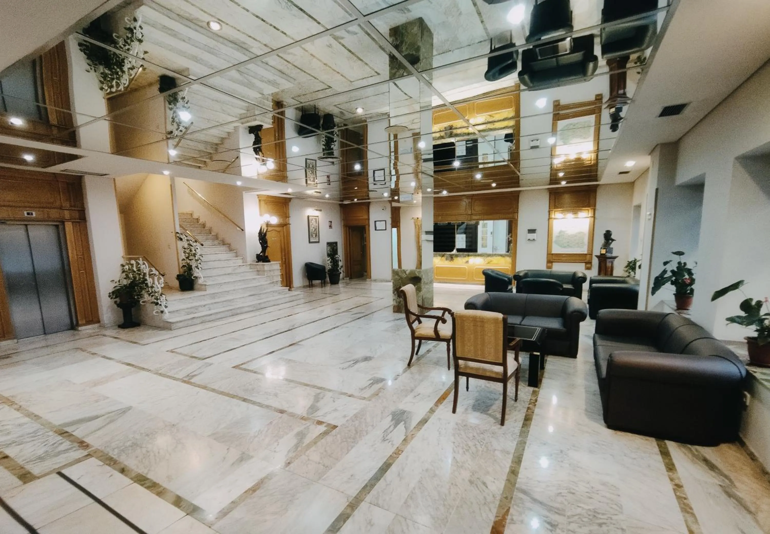 Lobby or reception in Hotel Santa Cecilia