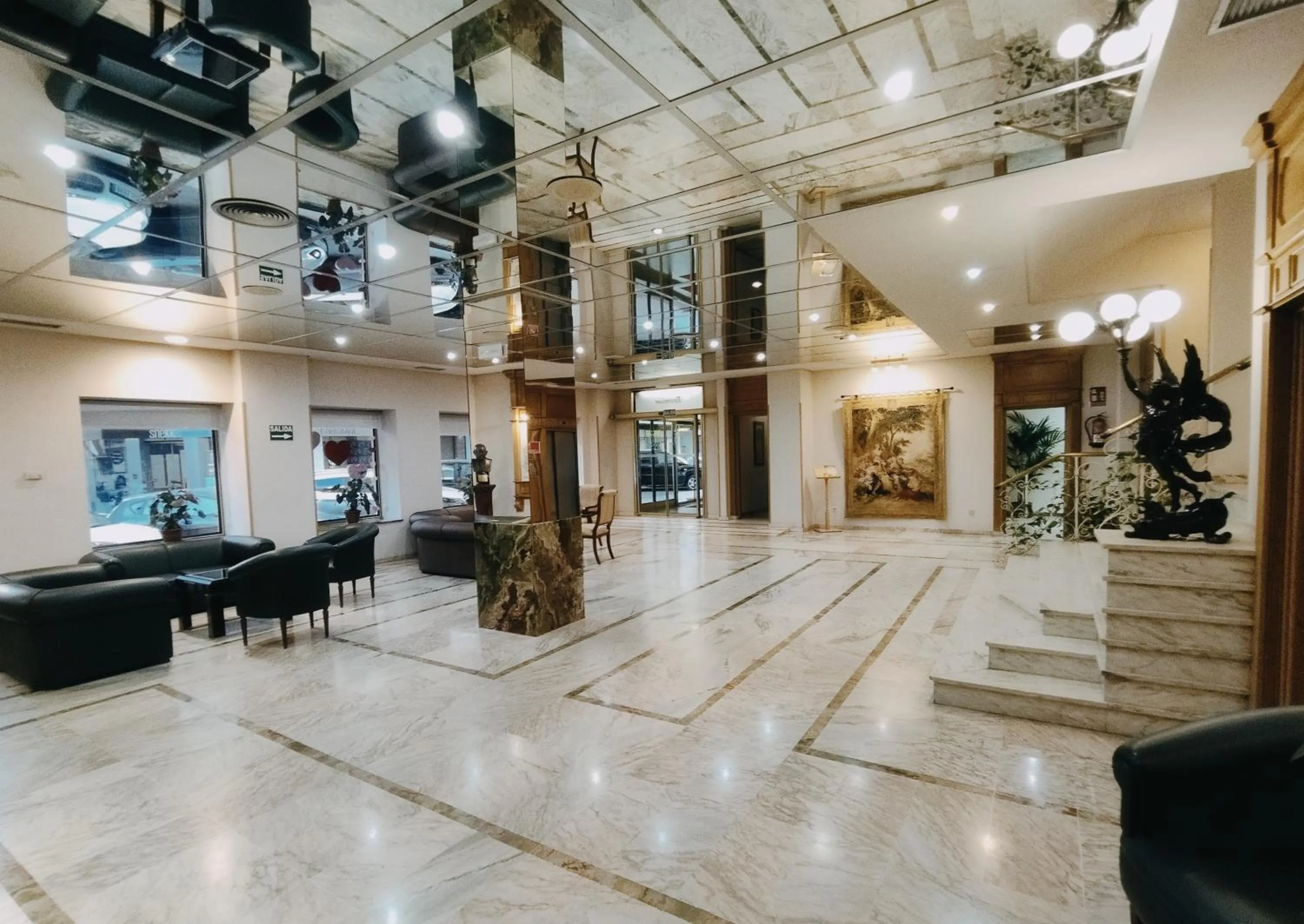 Lobby or reception in Hotel Santa Cecilia