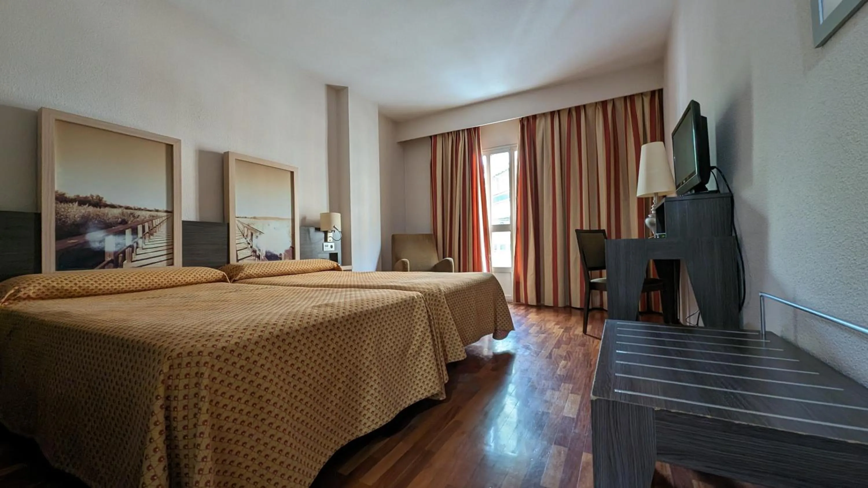 Photo of the whole room, Bed in Hotel Santa Cecilia