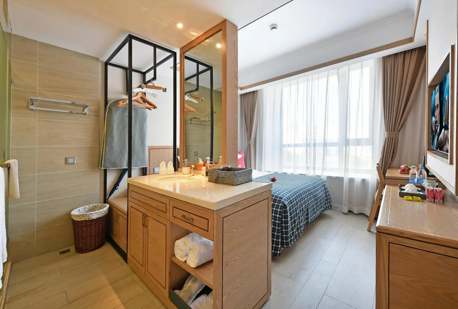 Bed in Mehood Theater Hotel, Shanghai Jinqiao