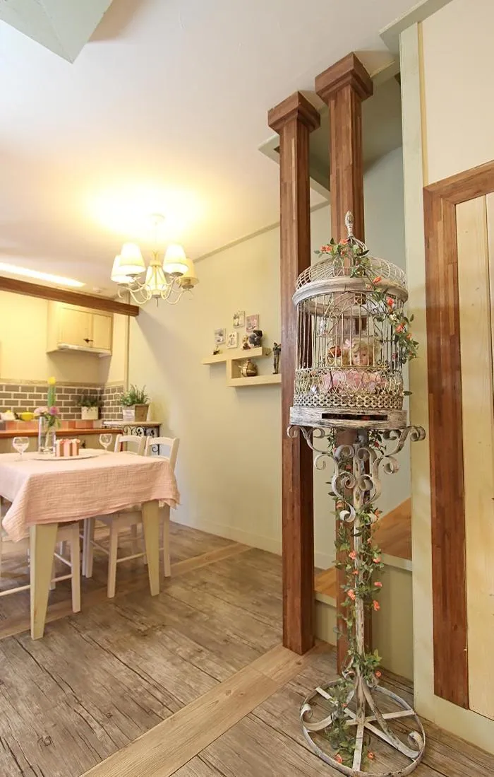 Olive Vanilla Pension