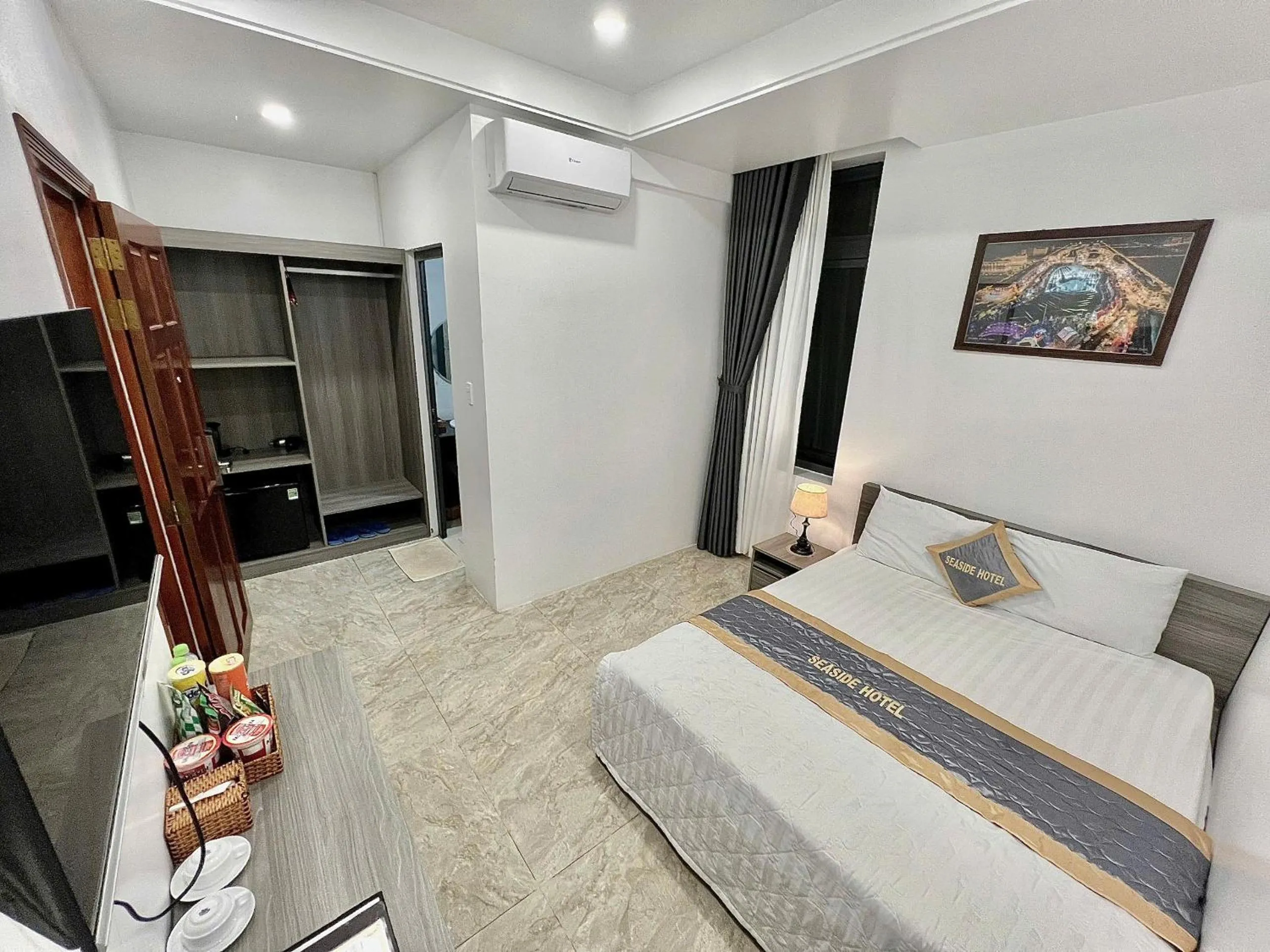 Bed in Seaside Hotel - Rach Gia