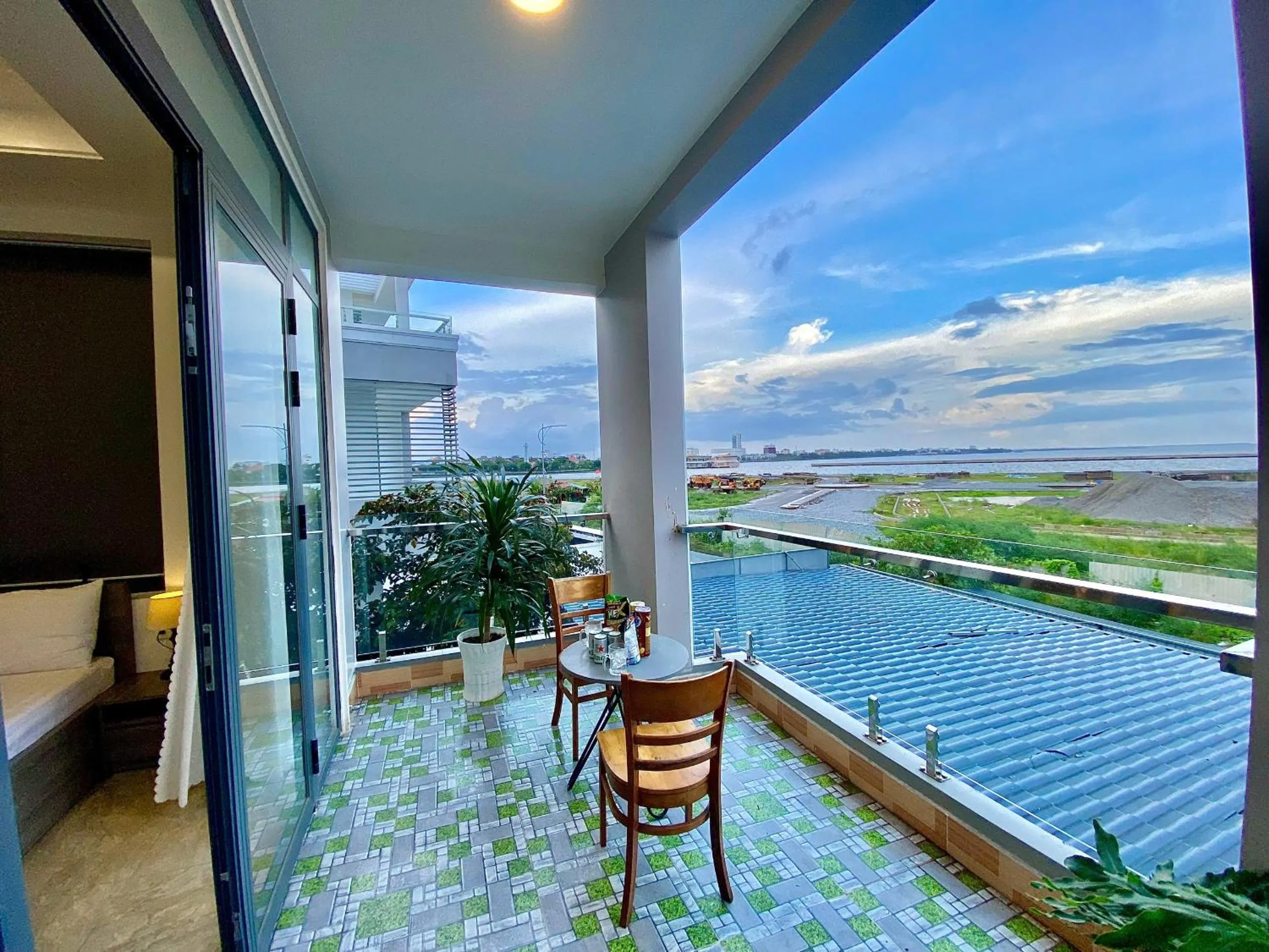 Seaside Hotel - Rach Gia