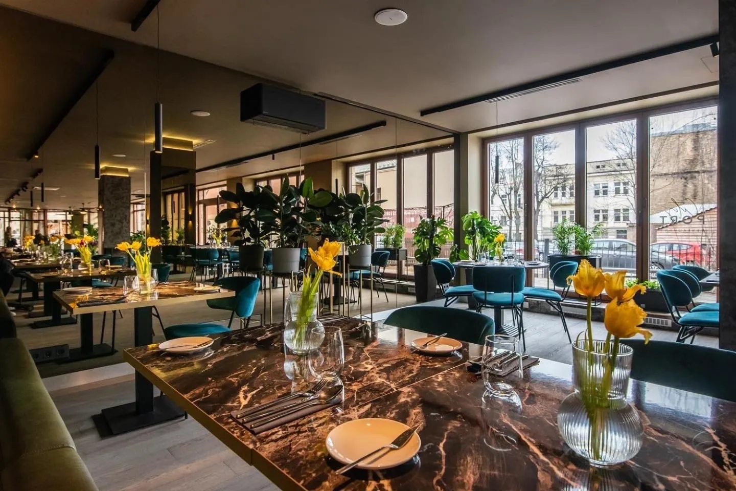 Restaurant/places to eat in CONTI HOTEL VILNIUS, Conference Centre, Restaurant & Bar