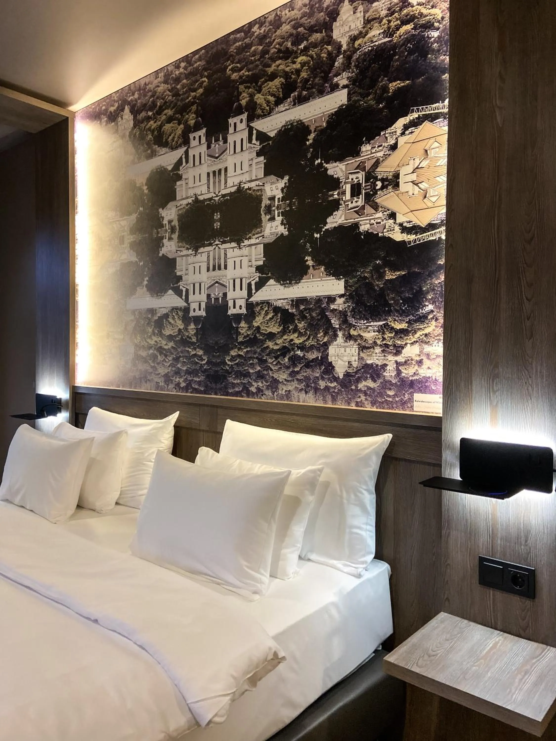 Bed in CONTI HOTEL VILNIUS, Conference Centre, Restaurant & Bar