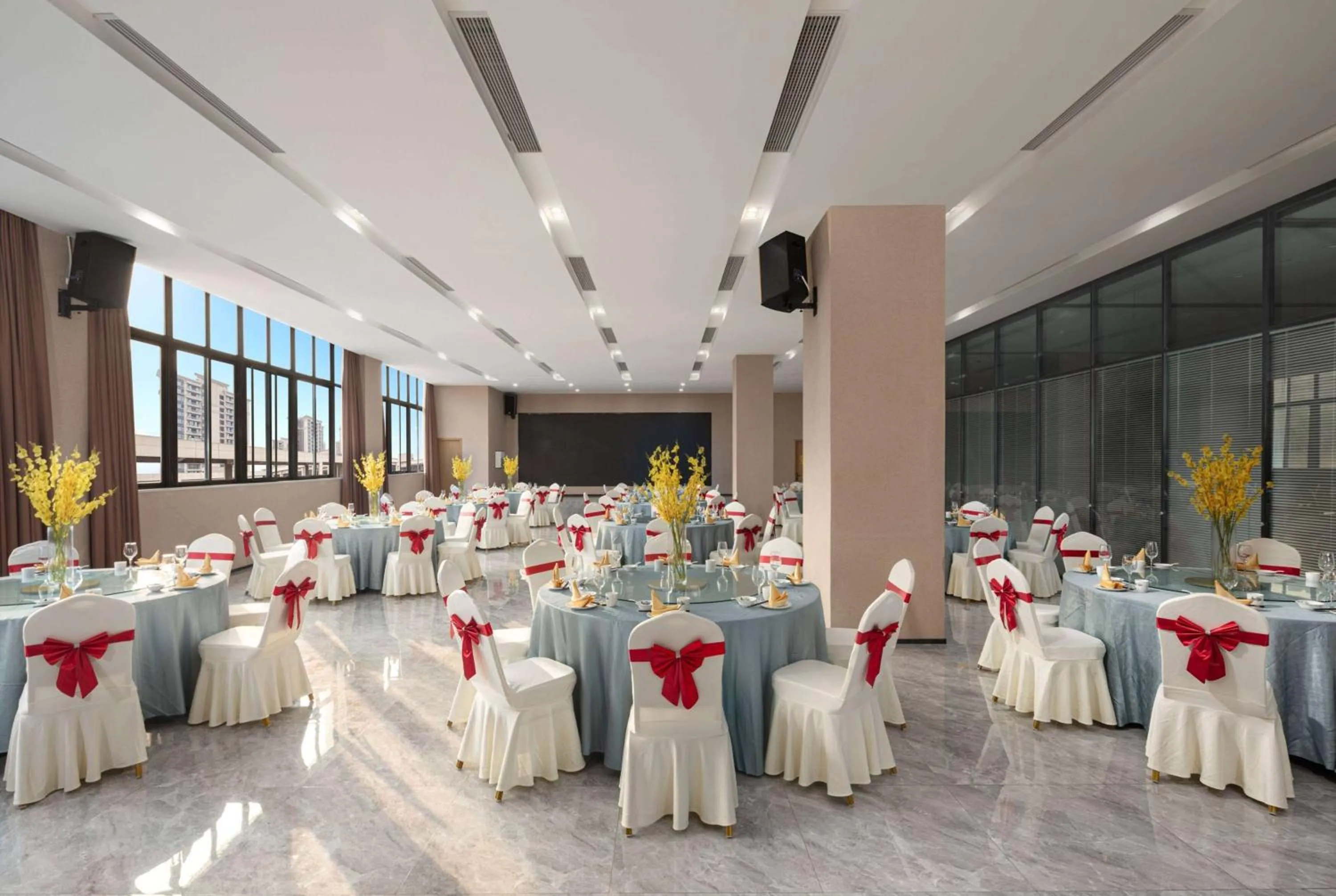 Meeting/conference room in Days Inn by Wyndham Chongqing Tongliang
