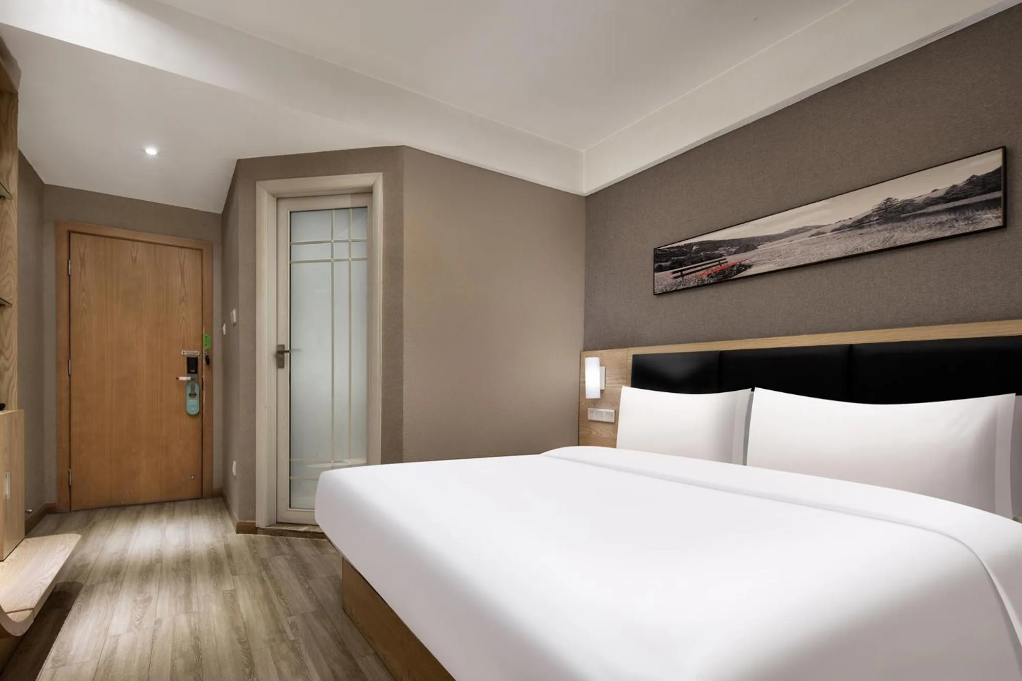 Bed in Morninginn, Tidu Middle Road