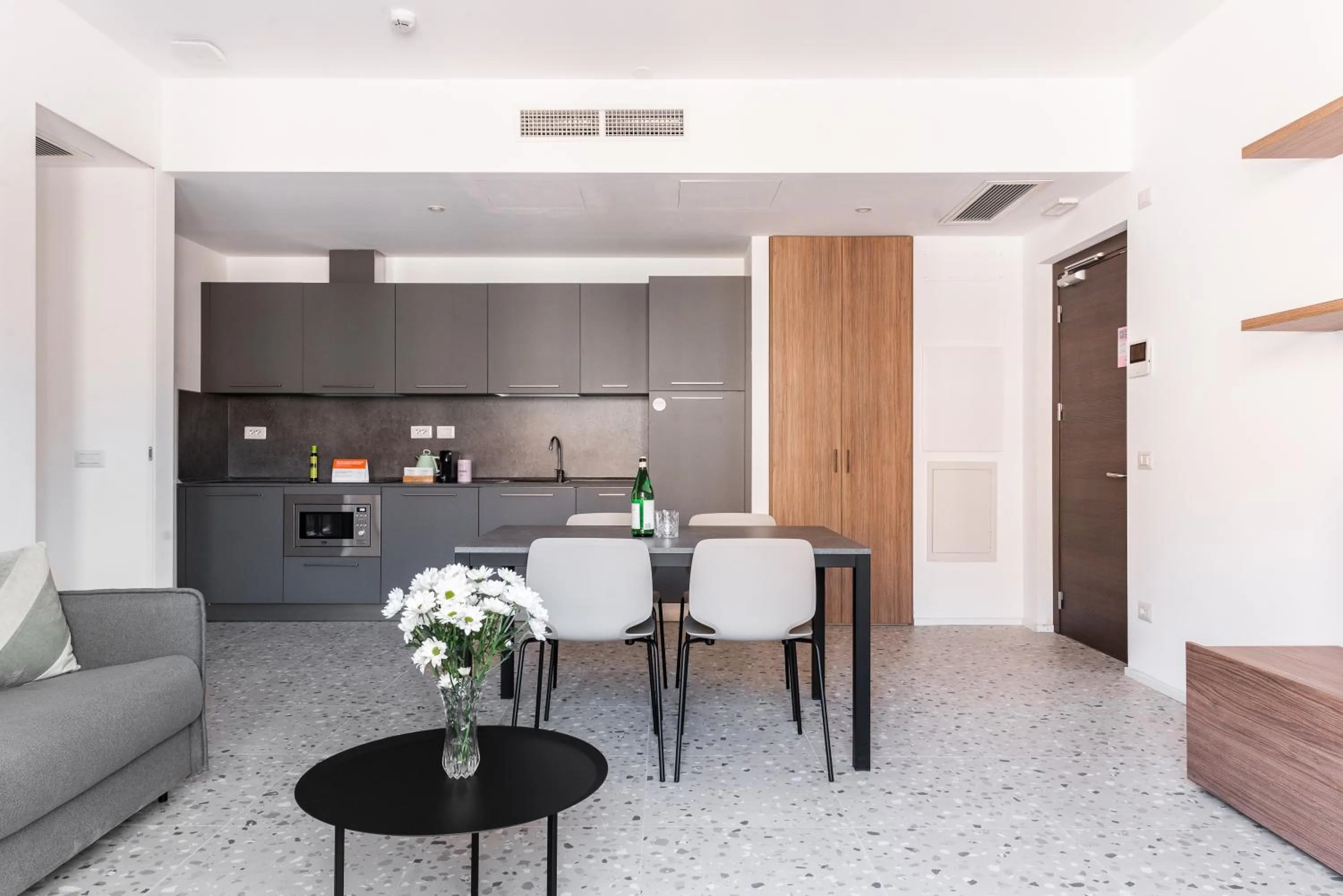 Kitchen or kitchenette in Numa Rome Verso