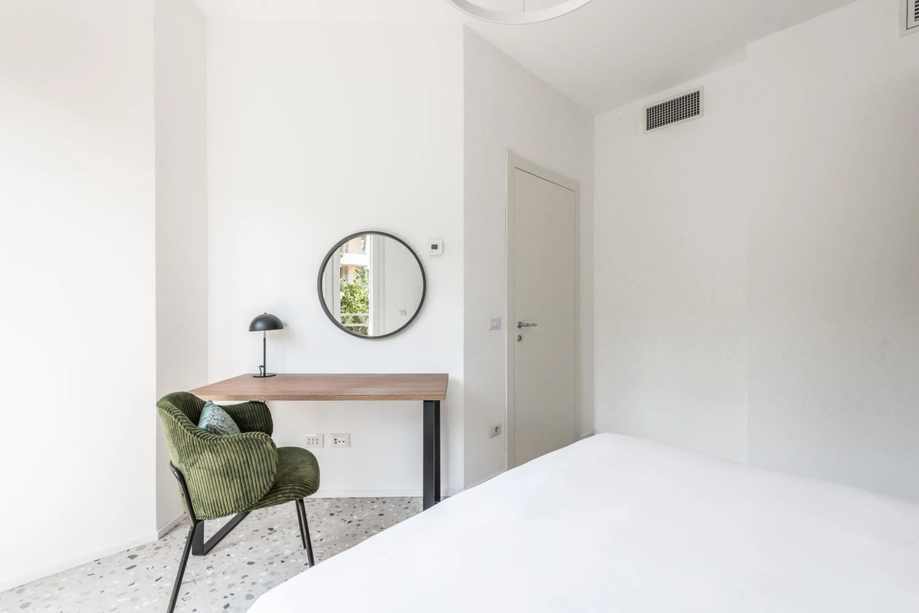 Bed in Numa Rome Verso
