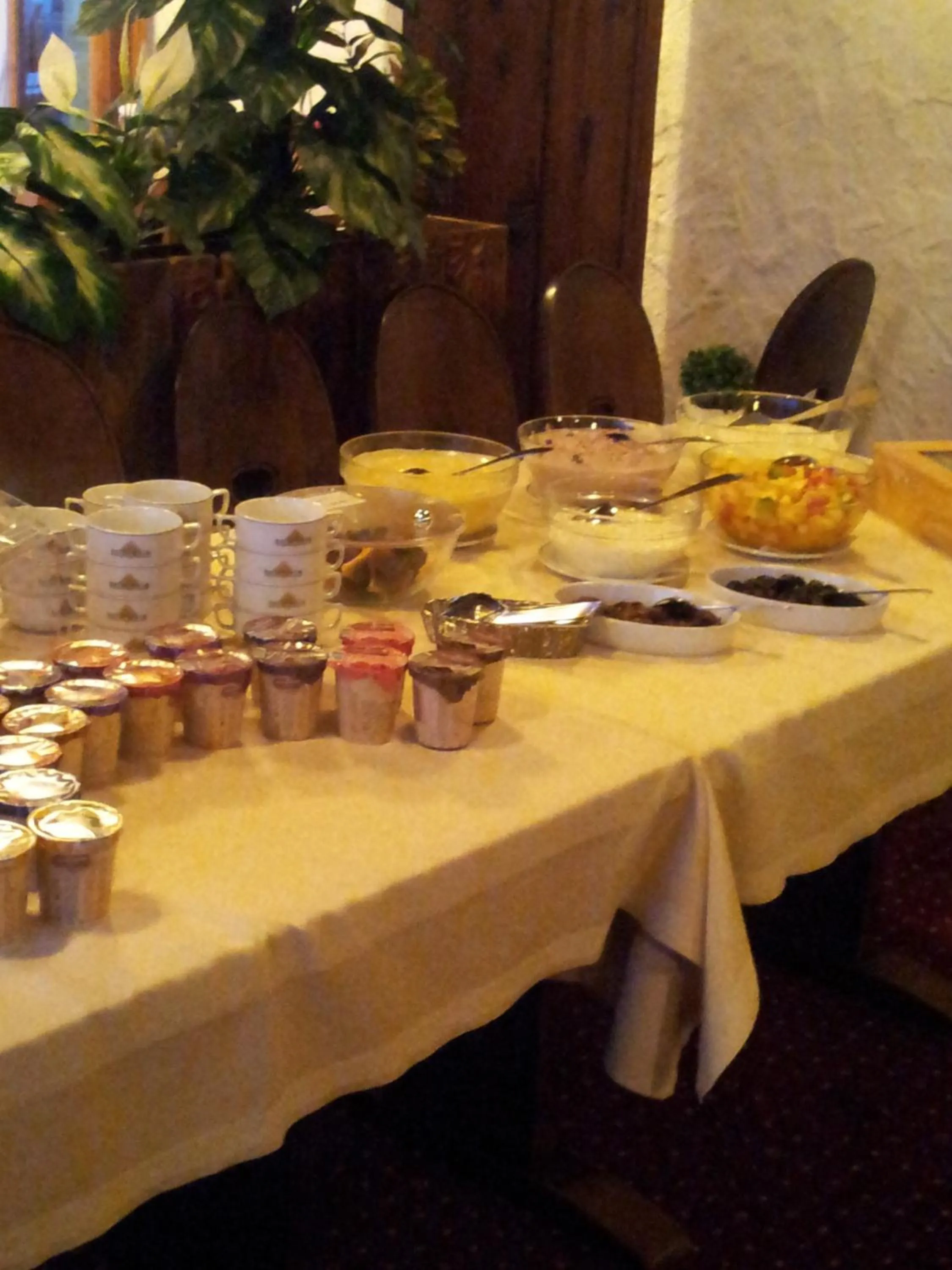 Buffet breakfast in Hotel Restaurant Kulm