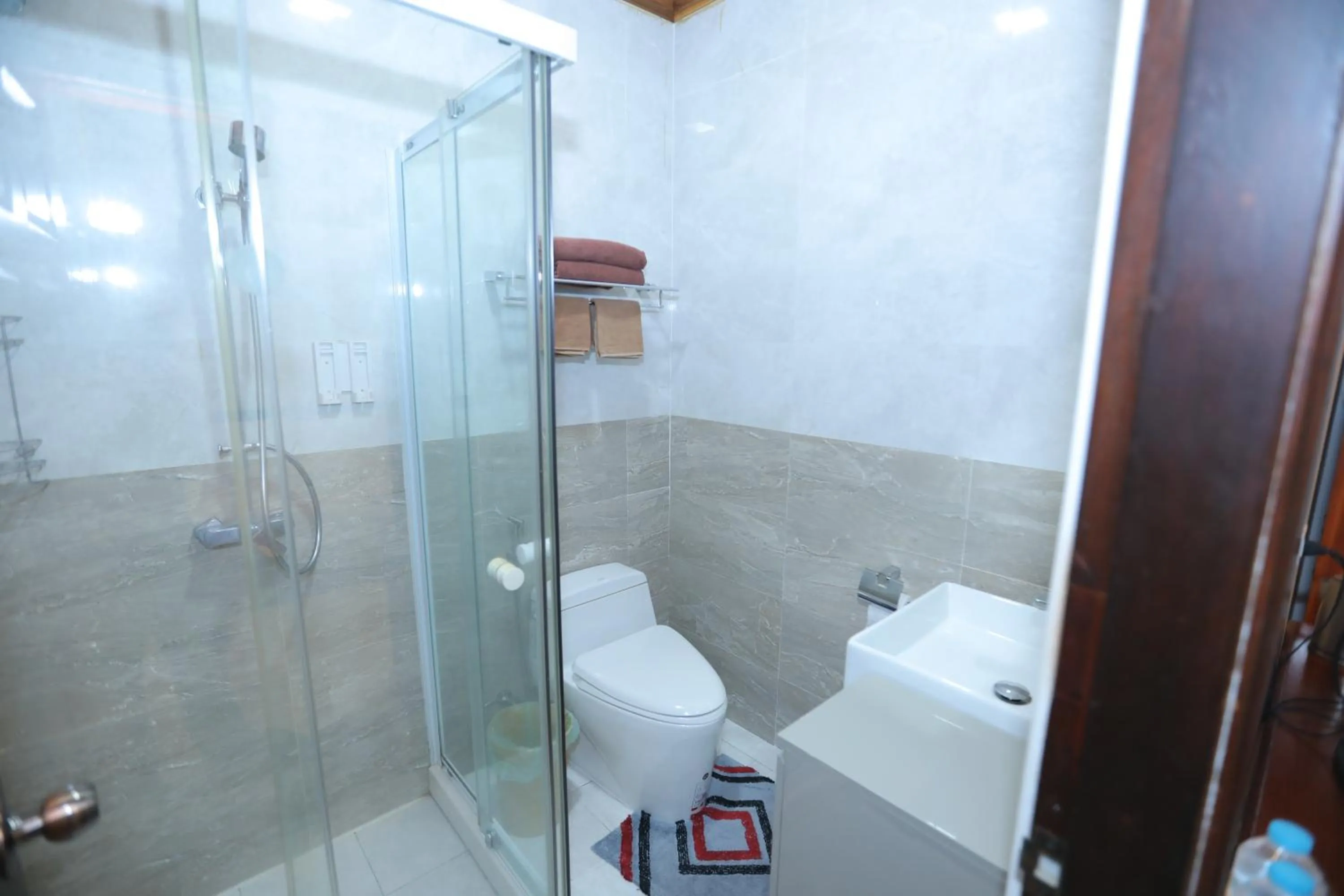 Shower in Villa KiengKham晶康民宿
