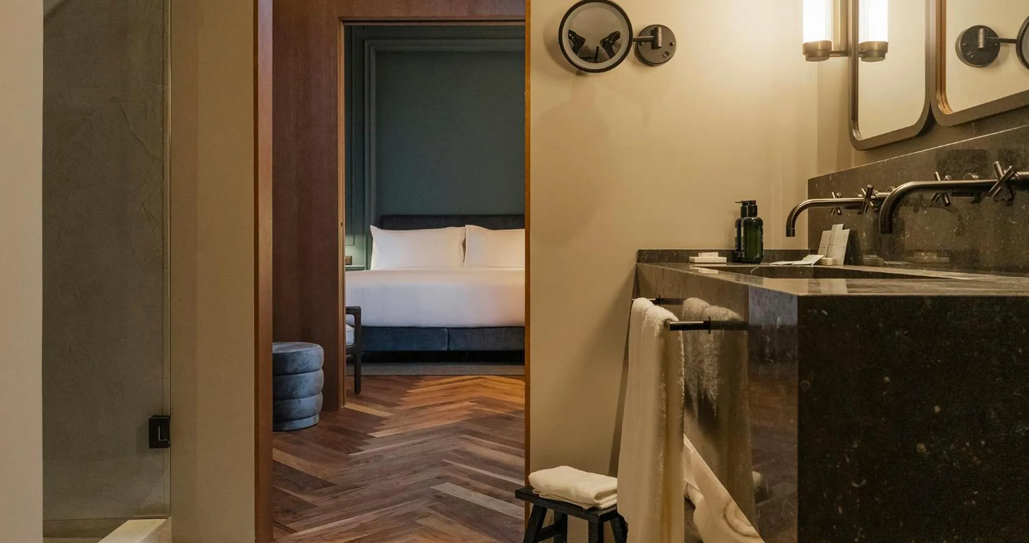 Bathroom in Mercer Plaza Sevilla 5 GL