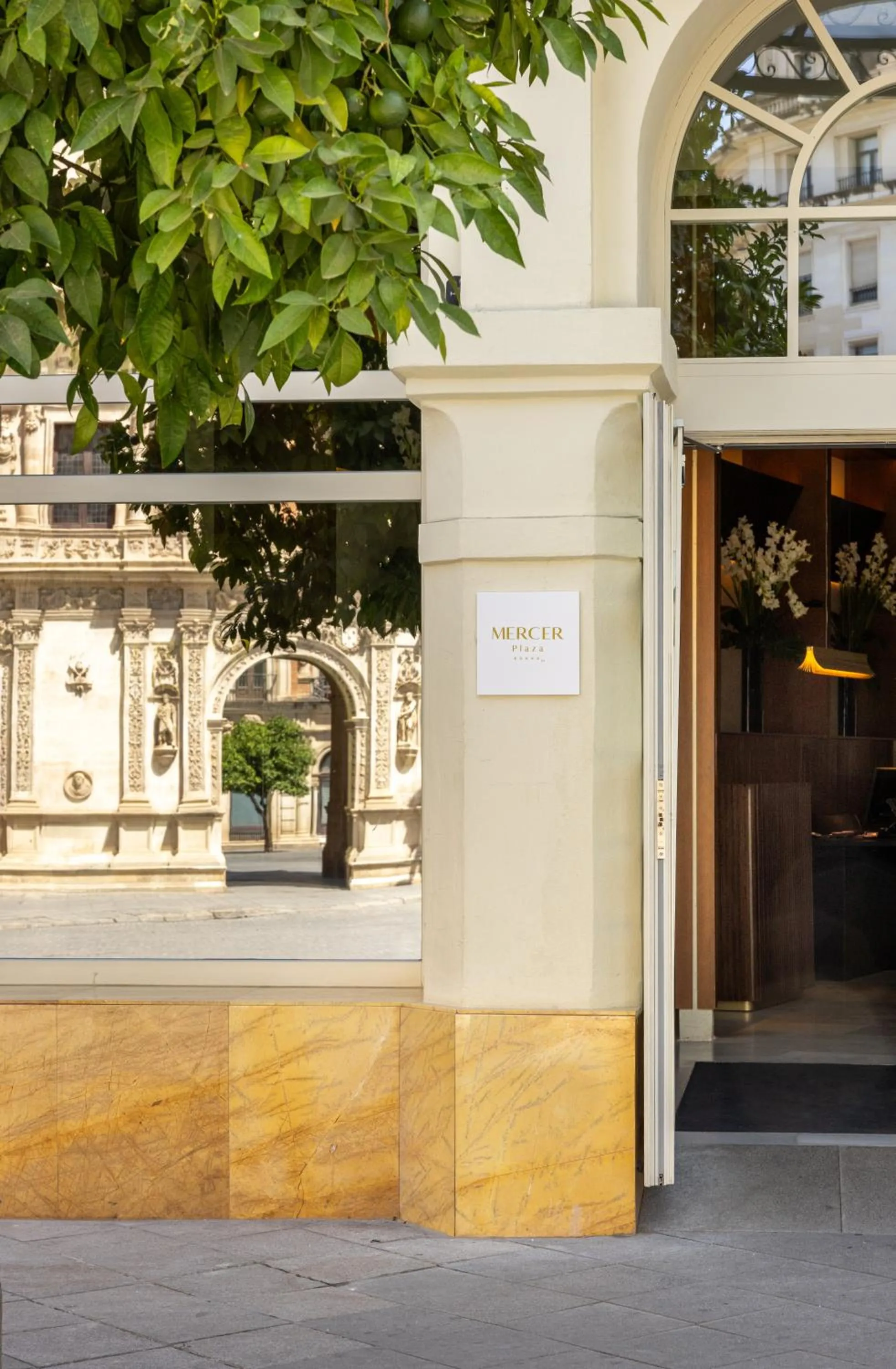 Property building in Mercer Plaza Sevilla 5 GL