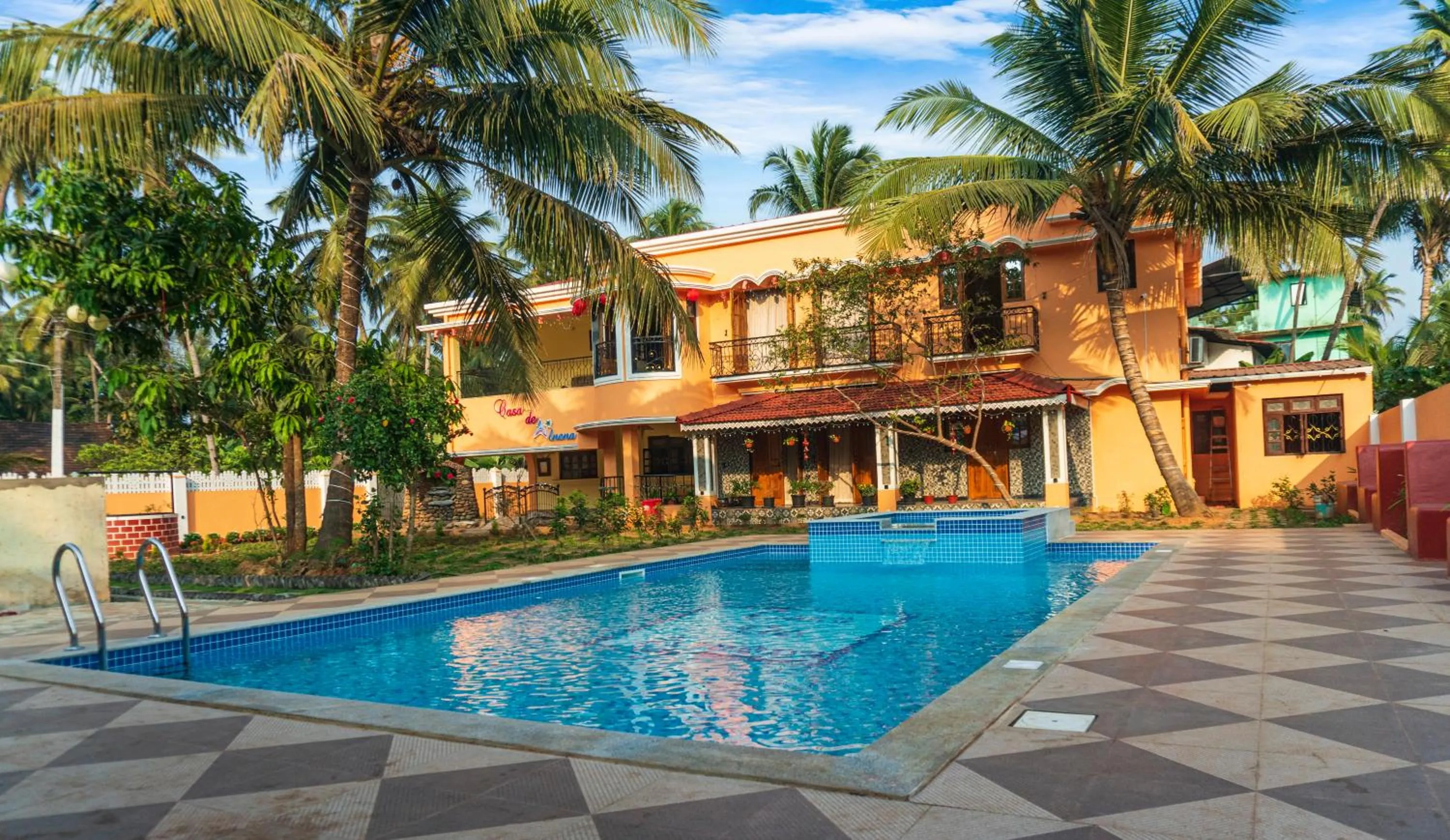 Swimming pool in Casa de Alnena