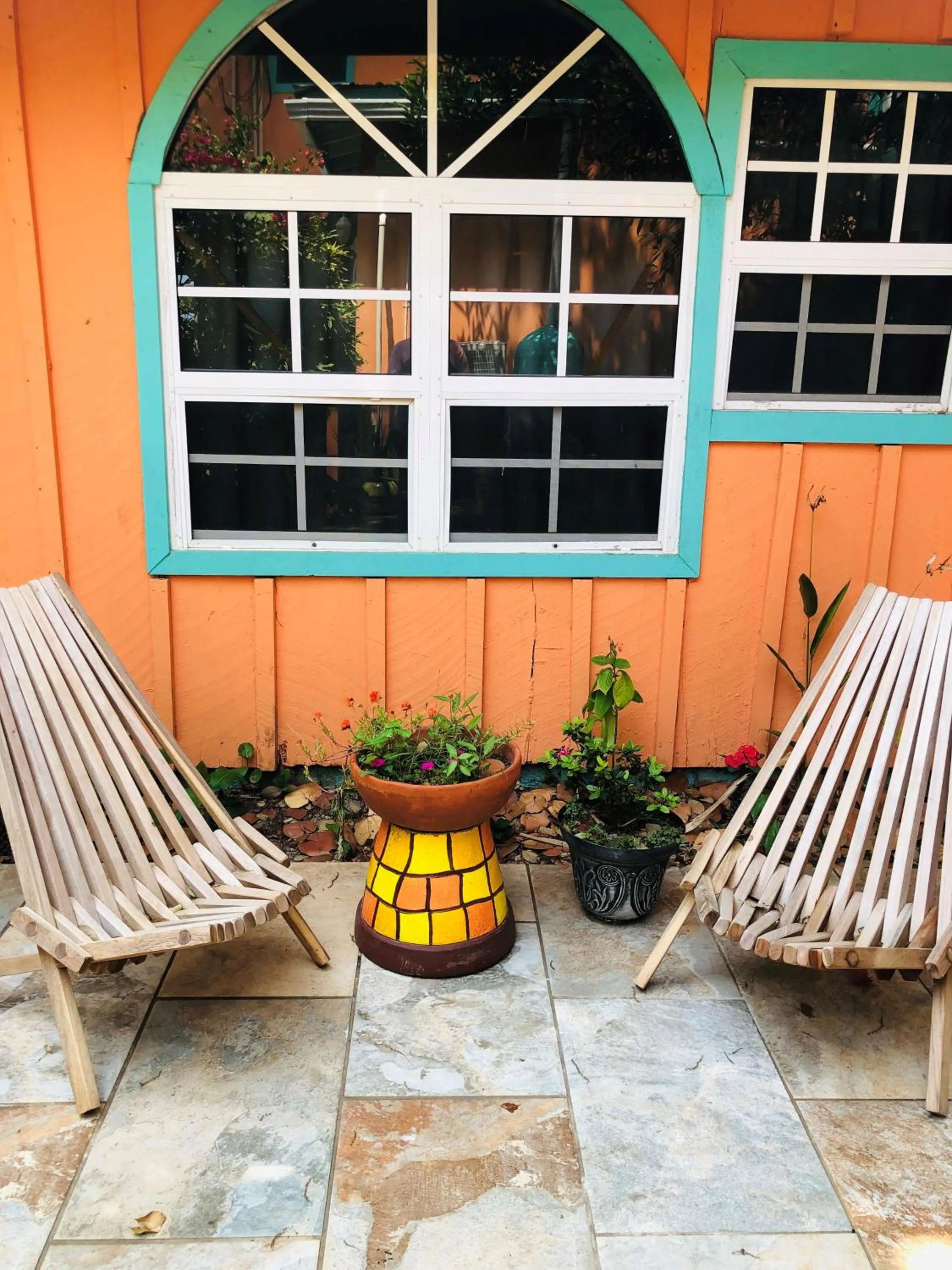 Garden in Coral Cove Inn