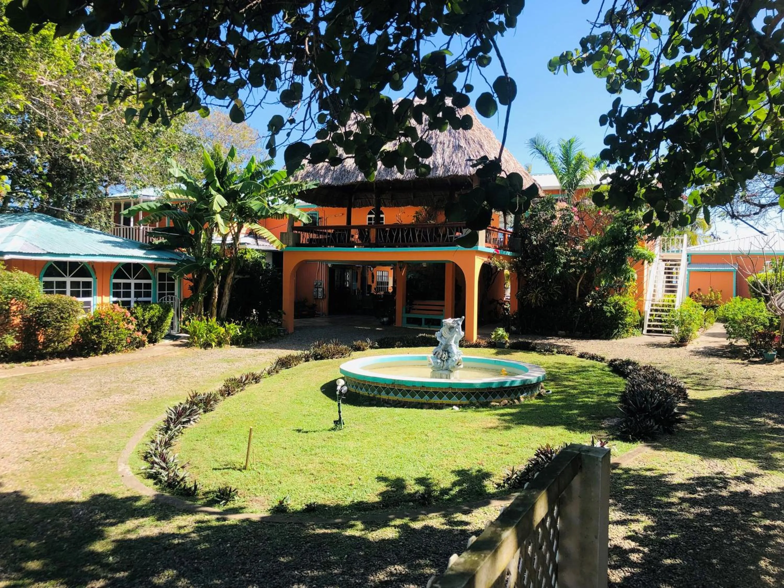 Balcony/Terrace in Coral Cove Inn