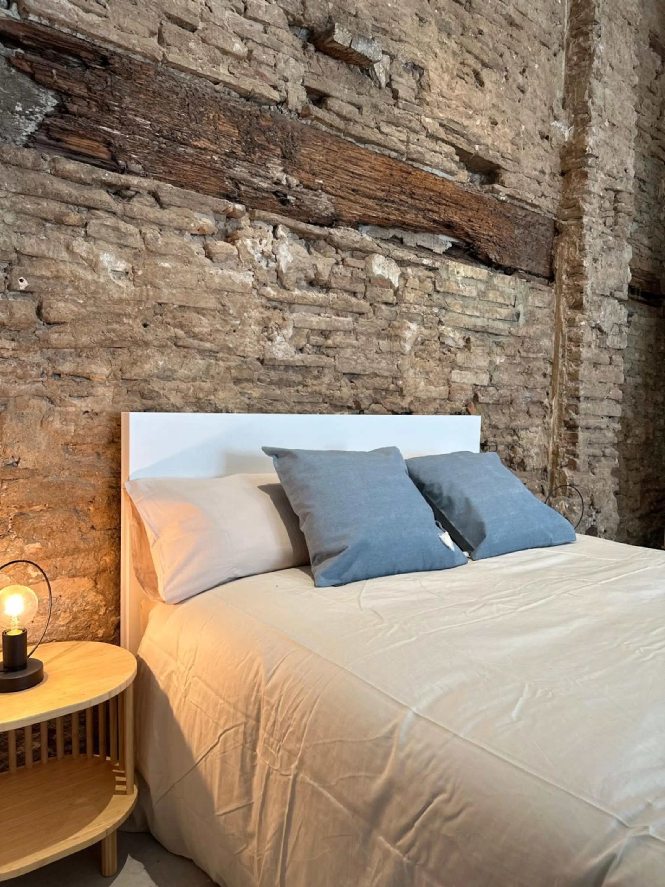 Bed in ART HOMES LAVADERO