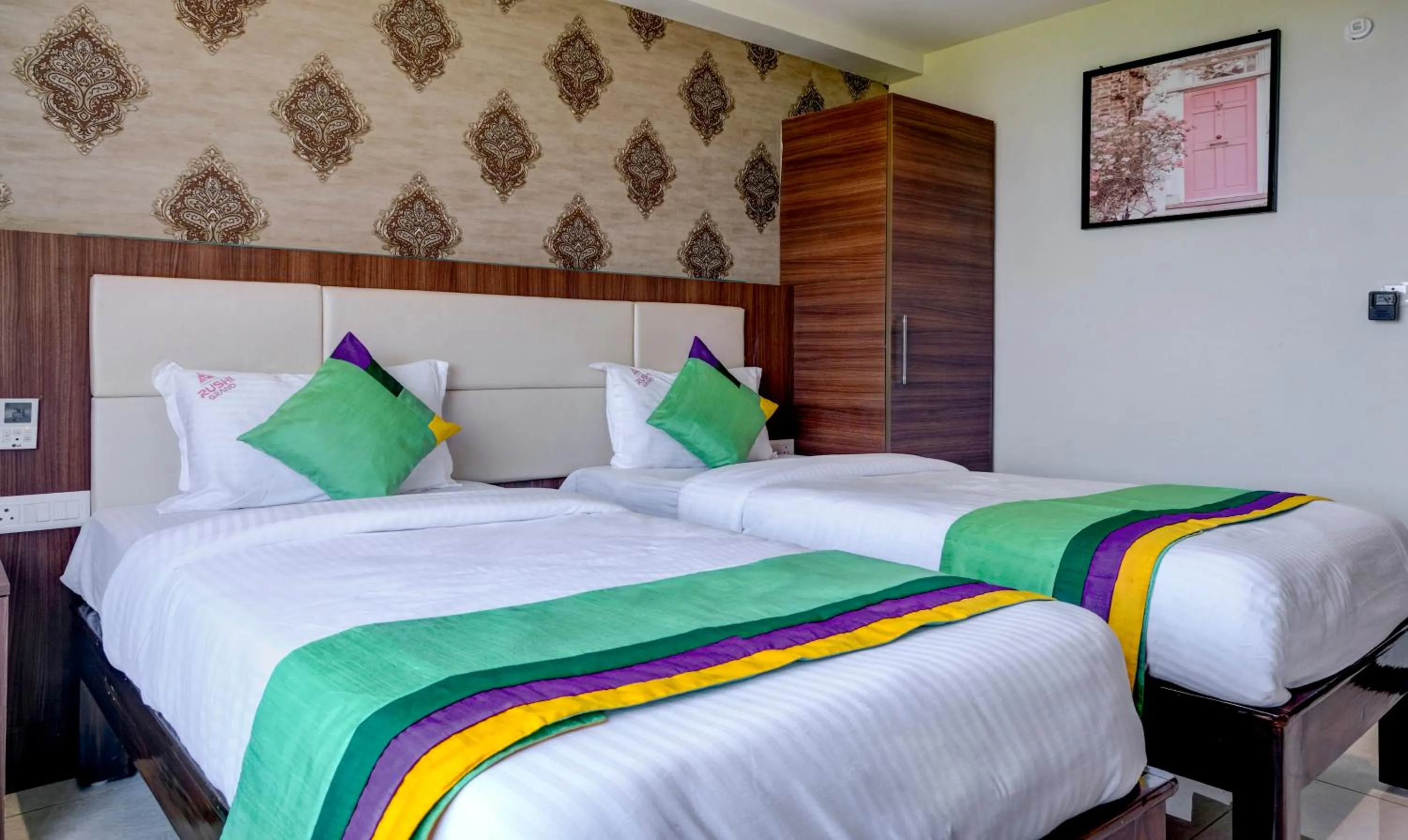 Bedroom, Bed in Treebo Rushi Grand